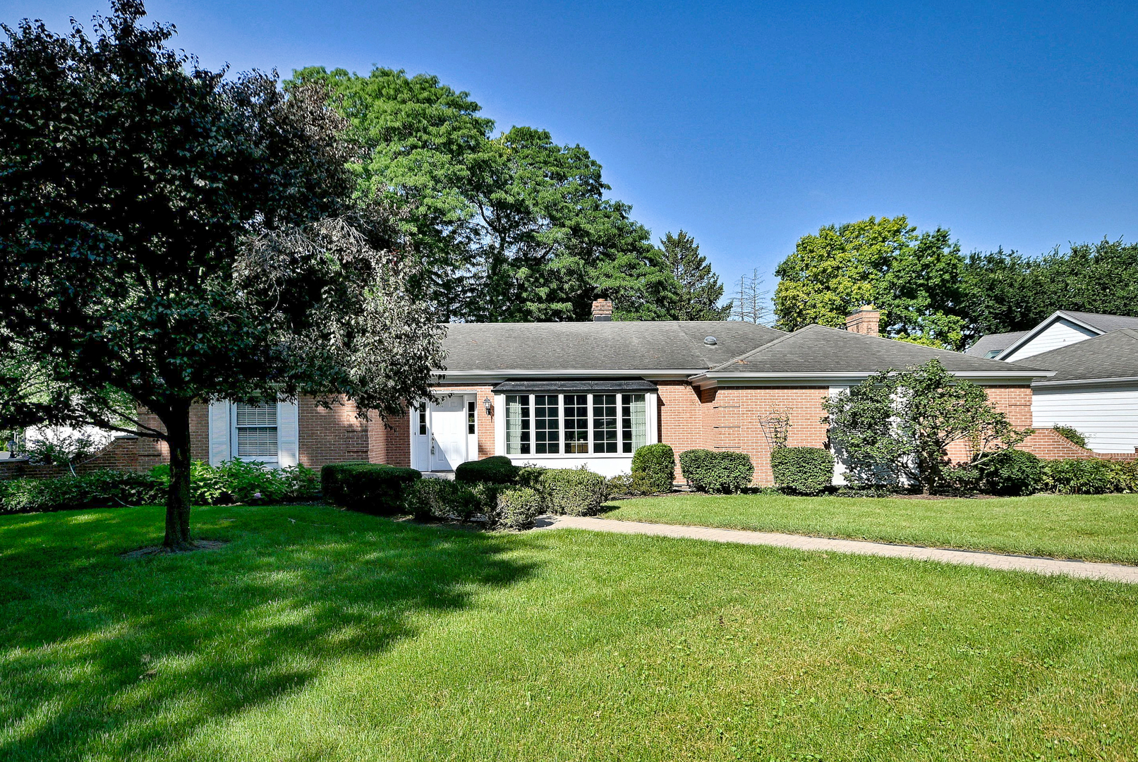 9 Dover Drive Property Photo 3