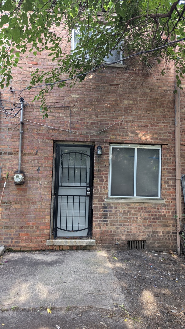 7122 S Parnell Avenue B Property Photo 14