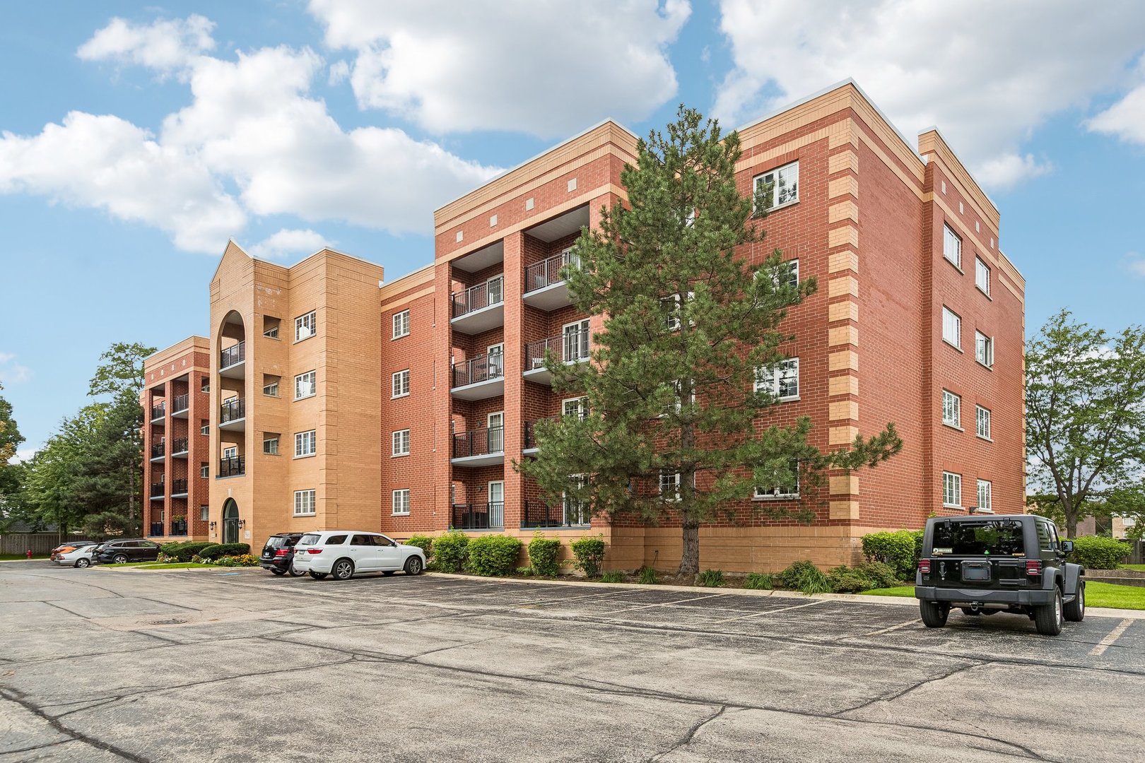 55 S Hale Street 108