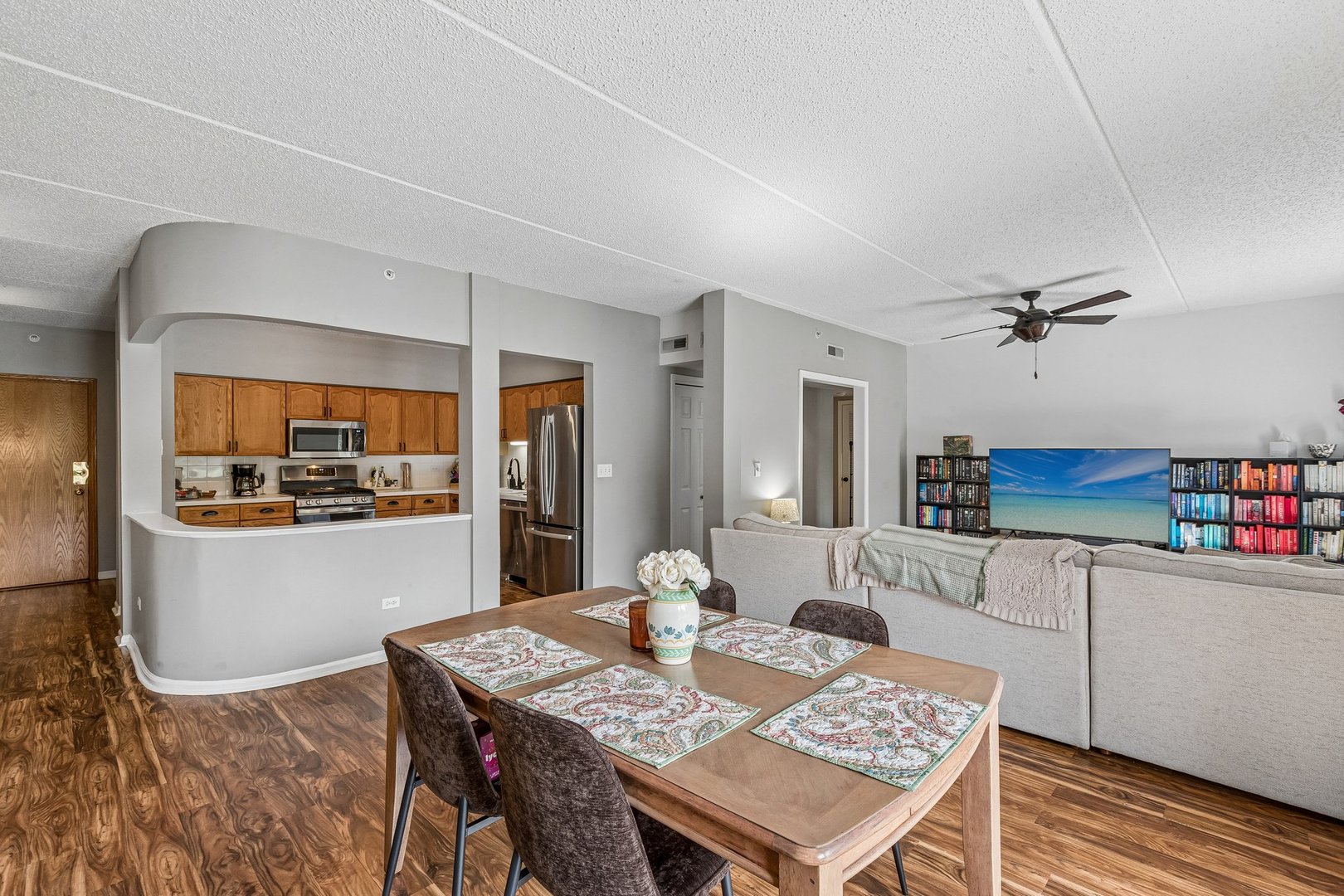 55 S Hale Street 108 Property Photo 8