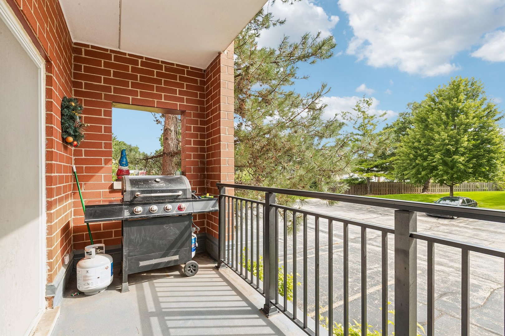 55 S Hale Street 108 Property Photo 28