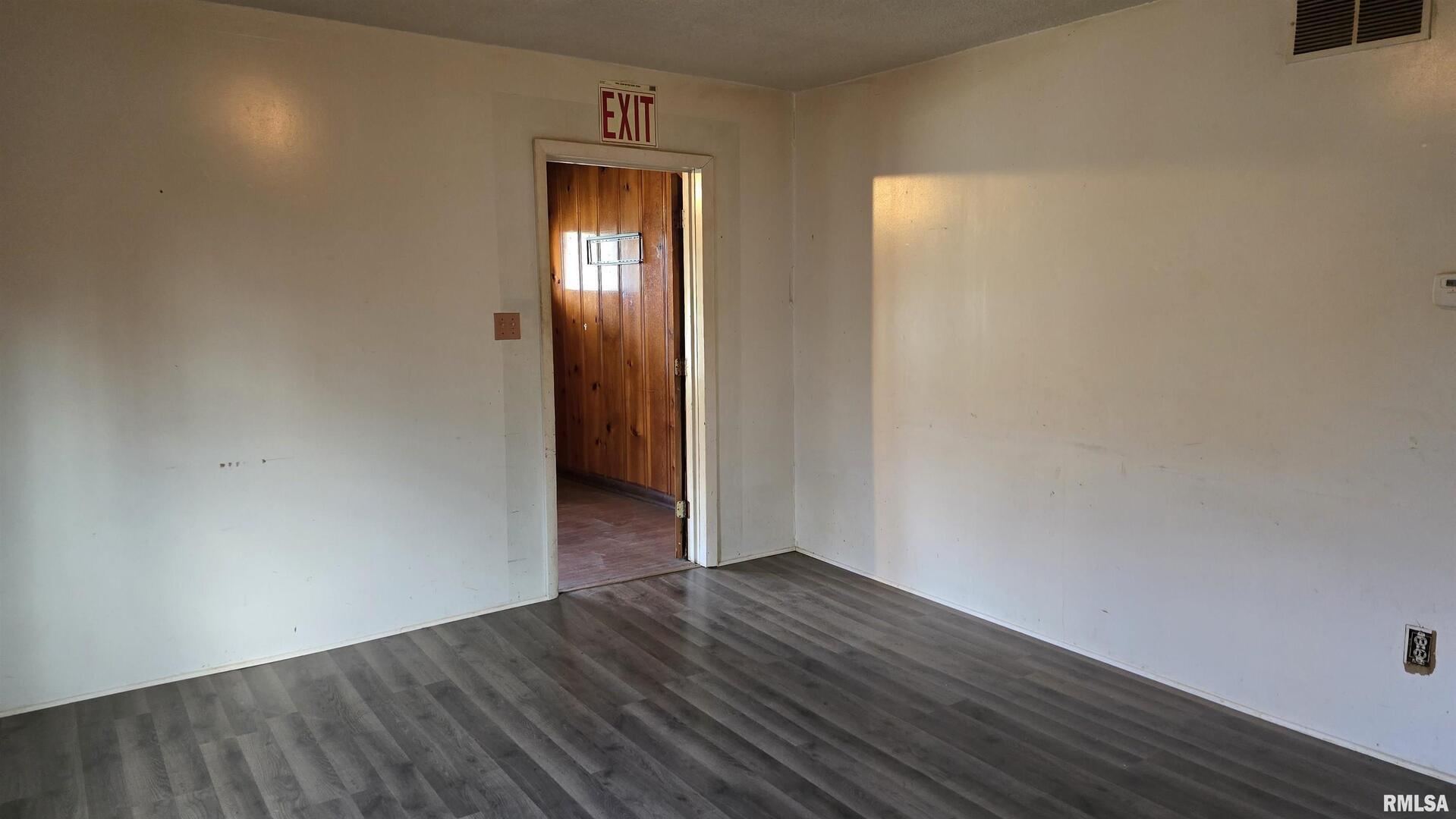 205 Shaw Street Property Photo 8
