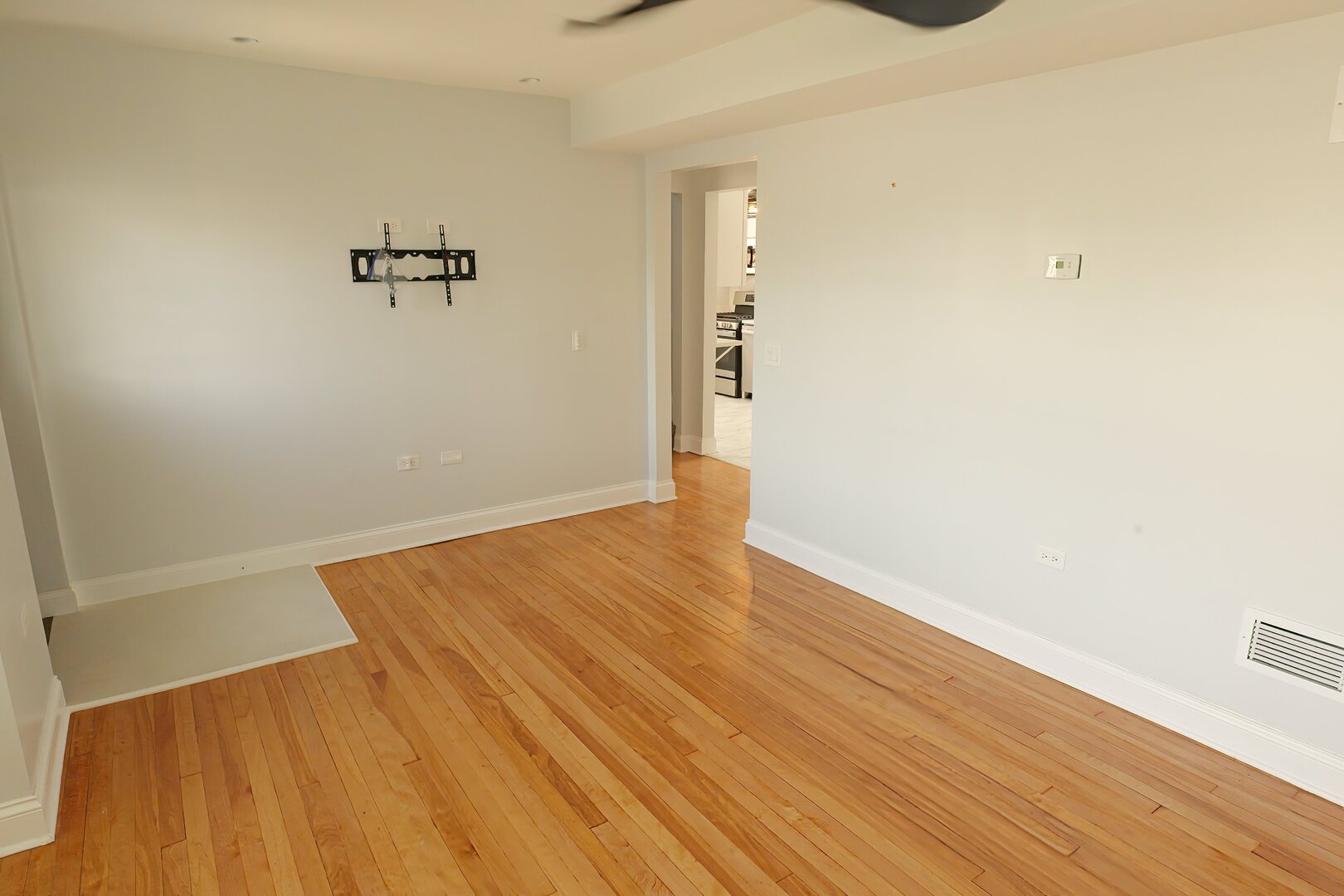 11031 S Pulaski Road Property Photo 5