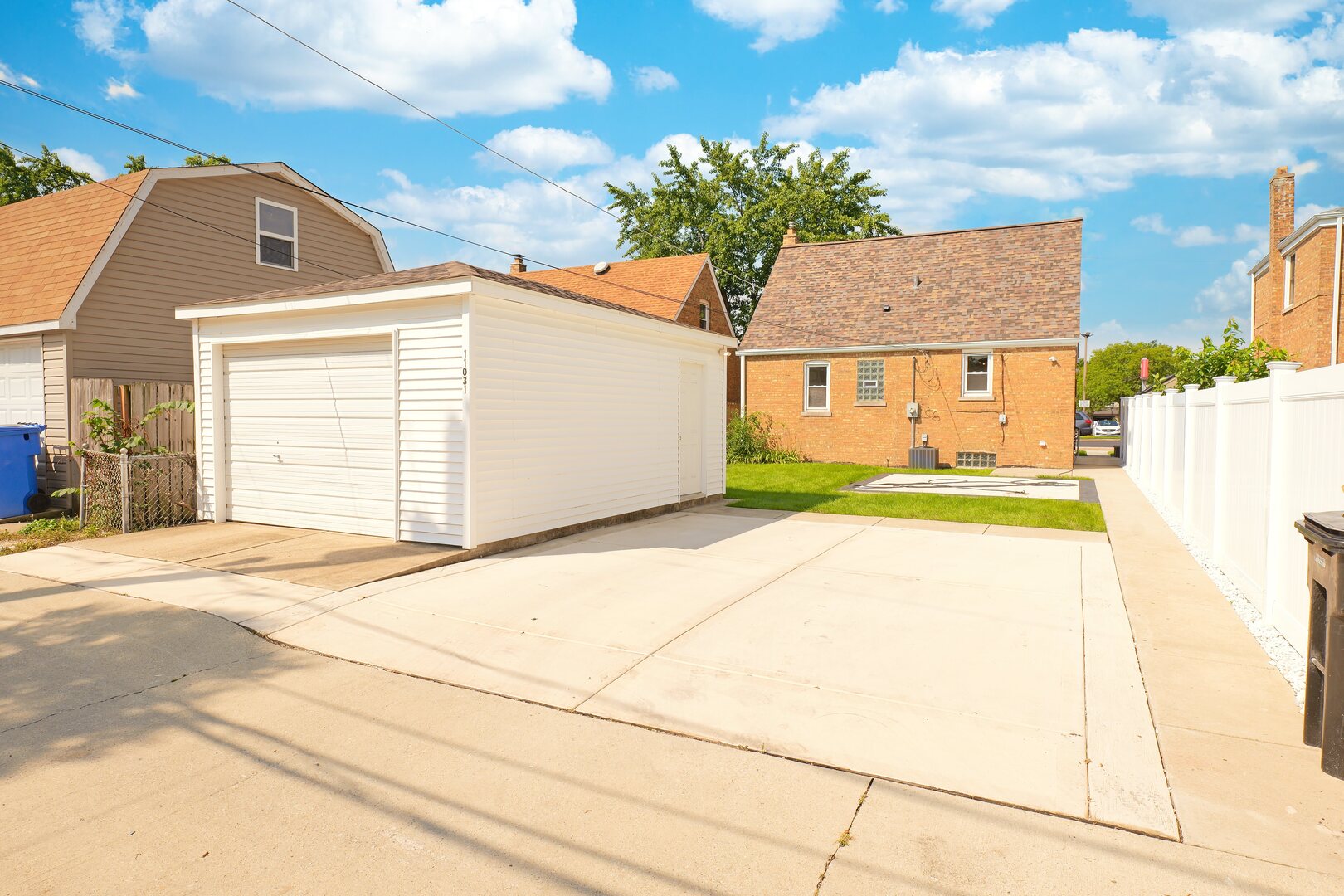 11031 S Pulaski Road Property Photo 17