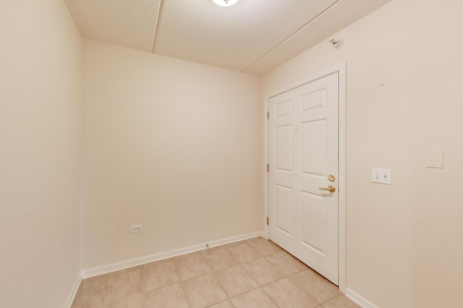 6801 N Milwaukee Avenue 410 Property Photo 6