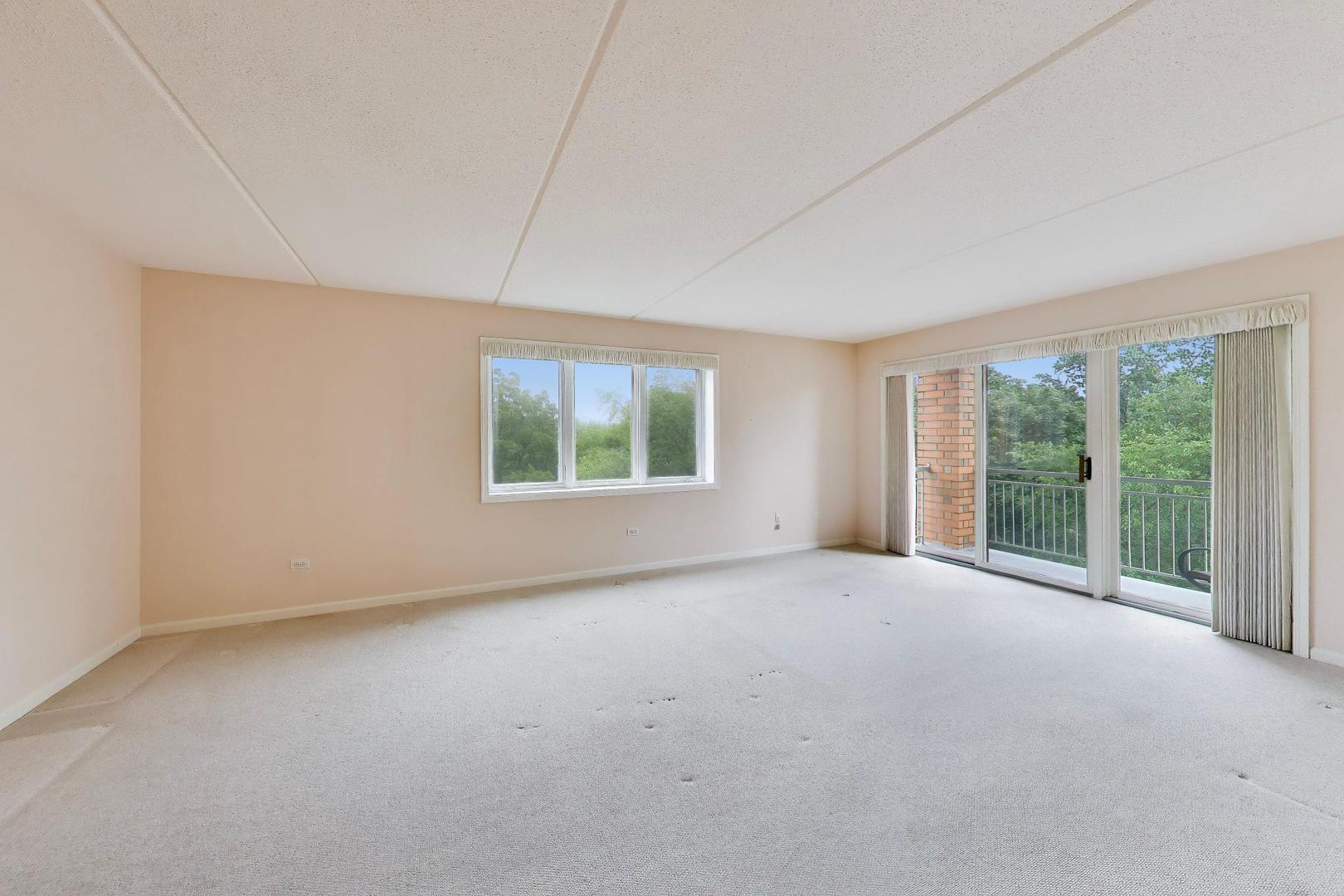 6801 N Milwaukee Avenue 410 Property Photo 7