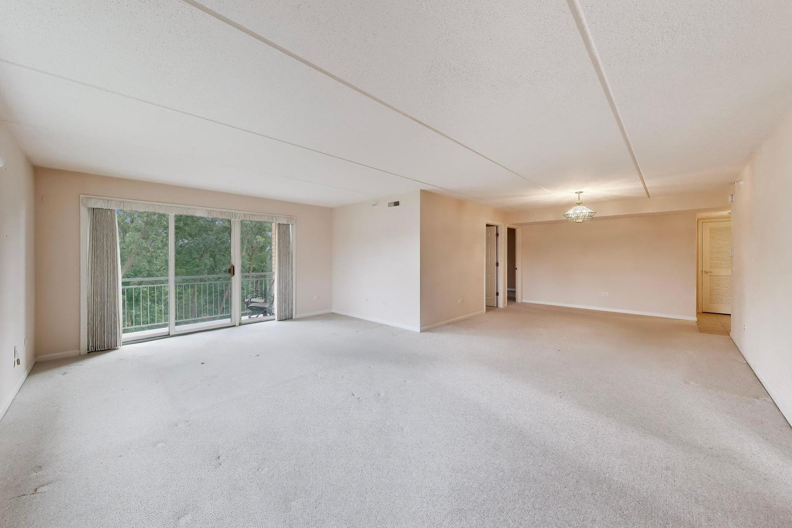 6801 N Milwaukee Avenue 410 Property Photo 8
