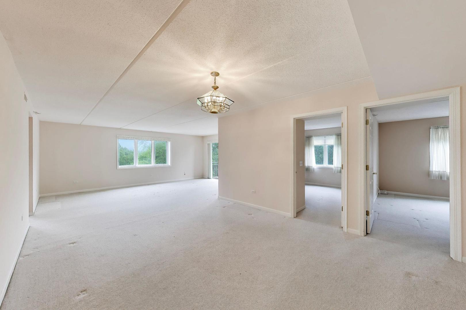 6801 N Milwaukee Avenue 410 Property Photo 11