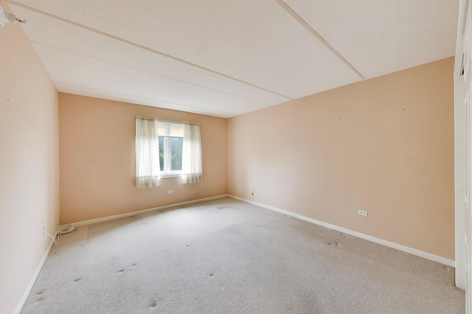 6801 N Milwaukee Avenue 410 Property Photo 28