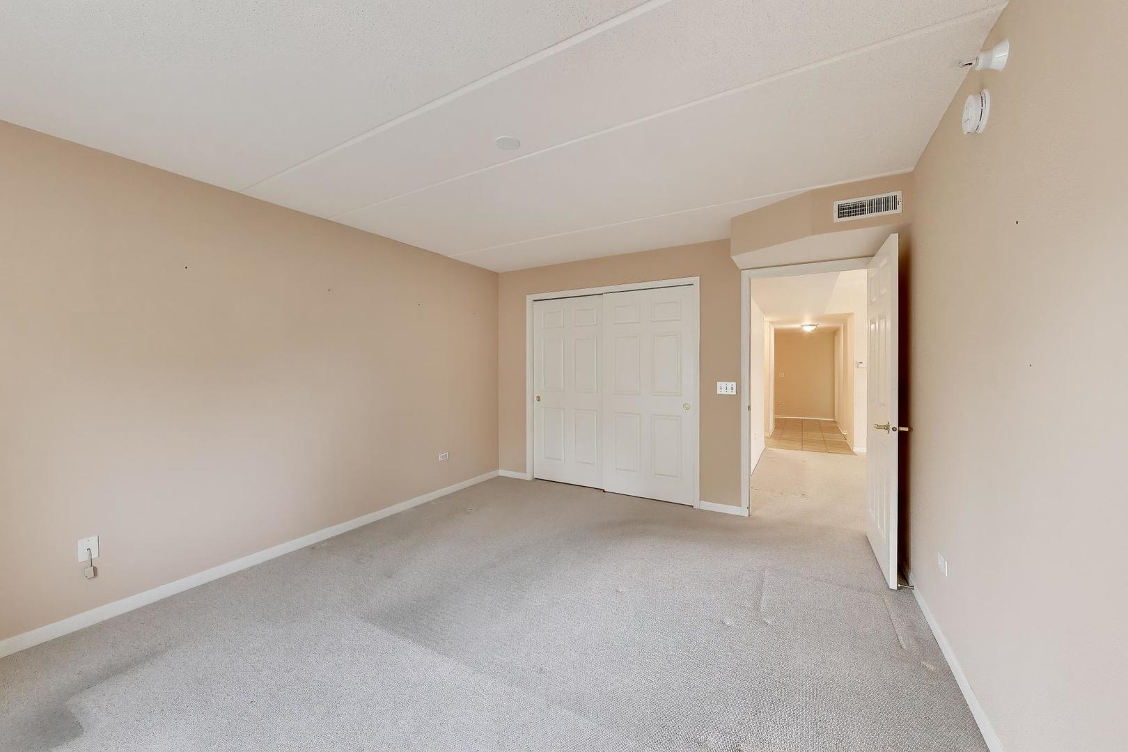 6801 N Milwaukee Avenue 410 Property Photo 29