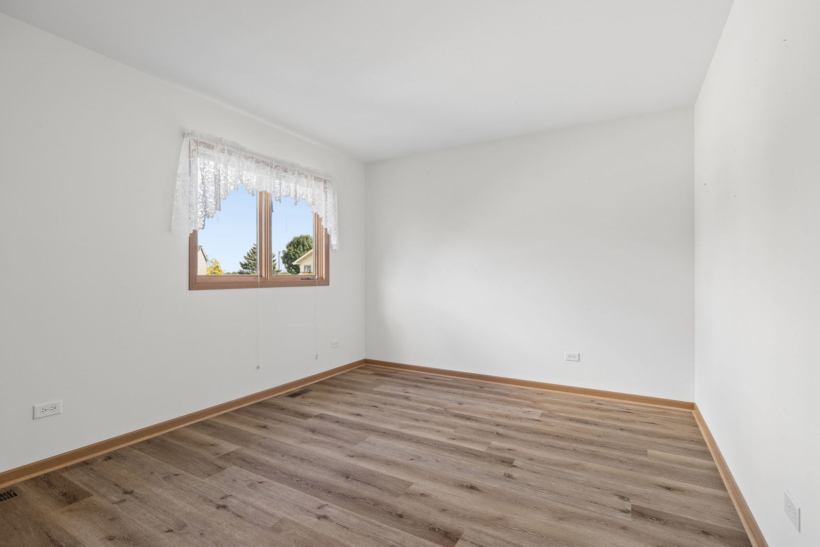 611 Flanagan Drive Property Photo 23