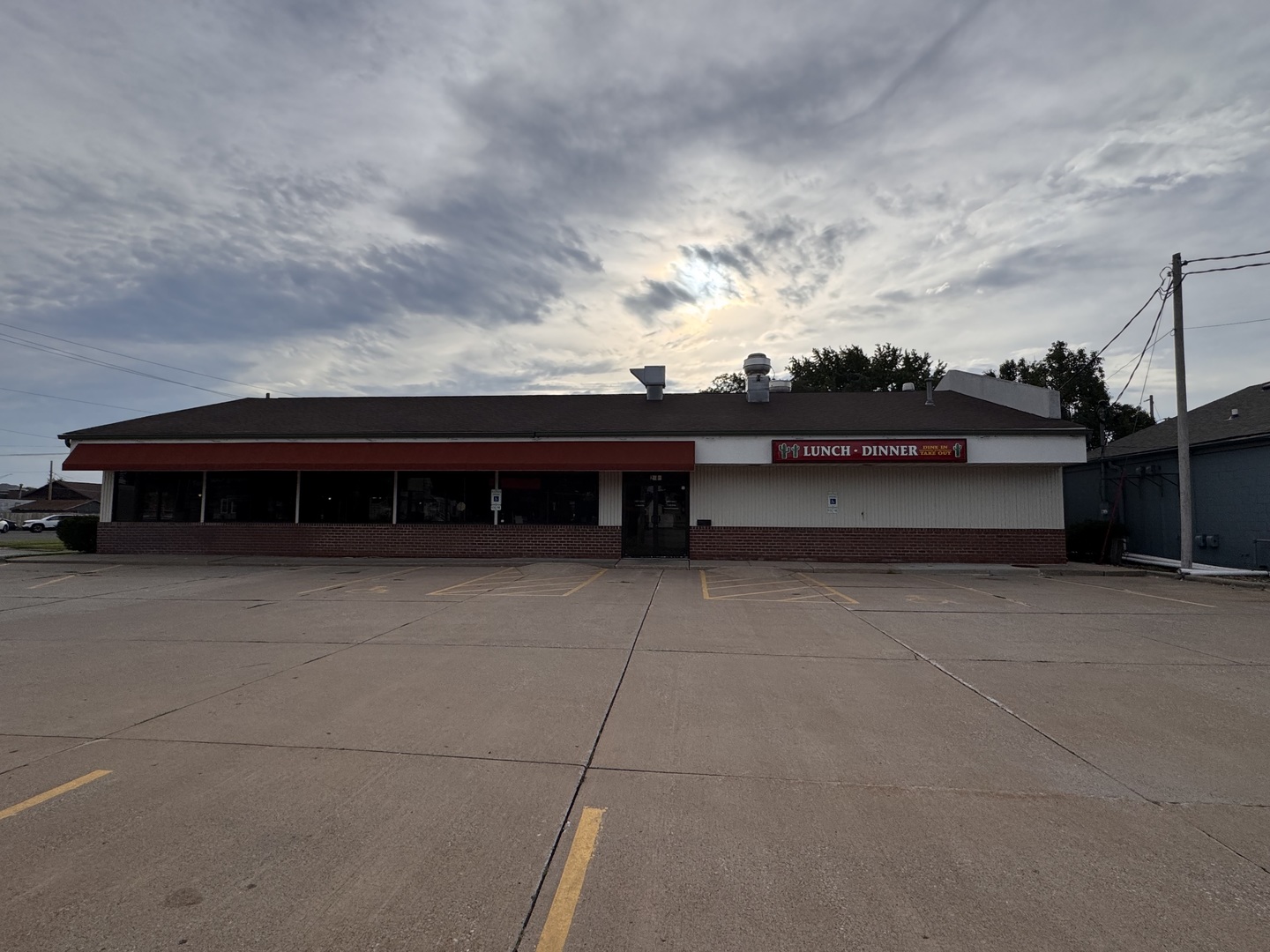 2404 16th Street Property Photo 1