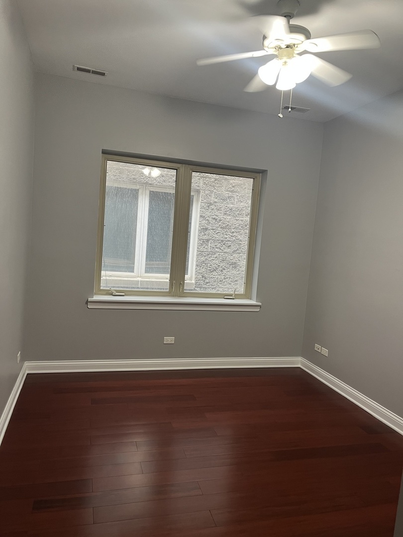 2853 N Pulaski Road 2s Property Photo 11