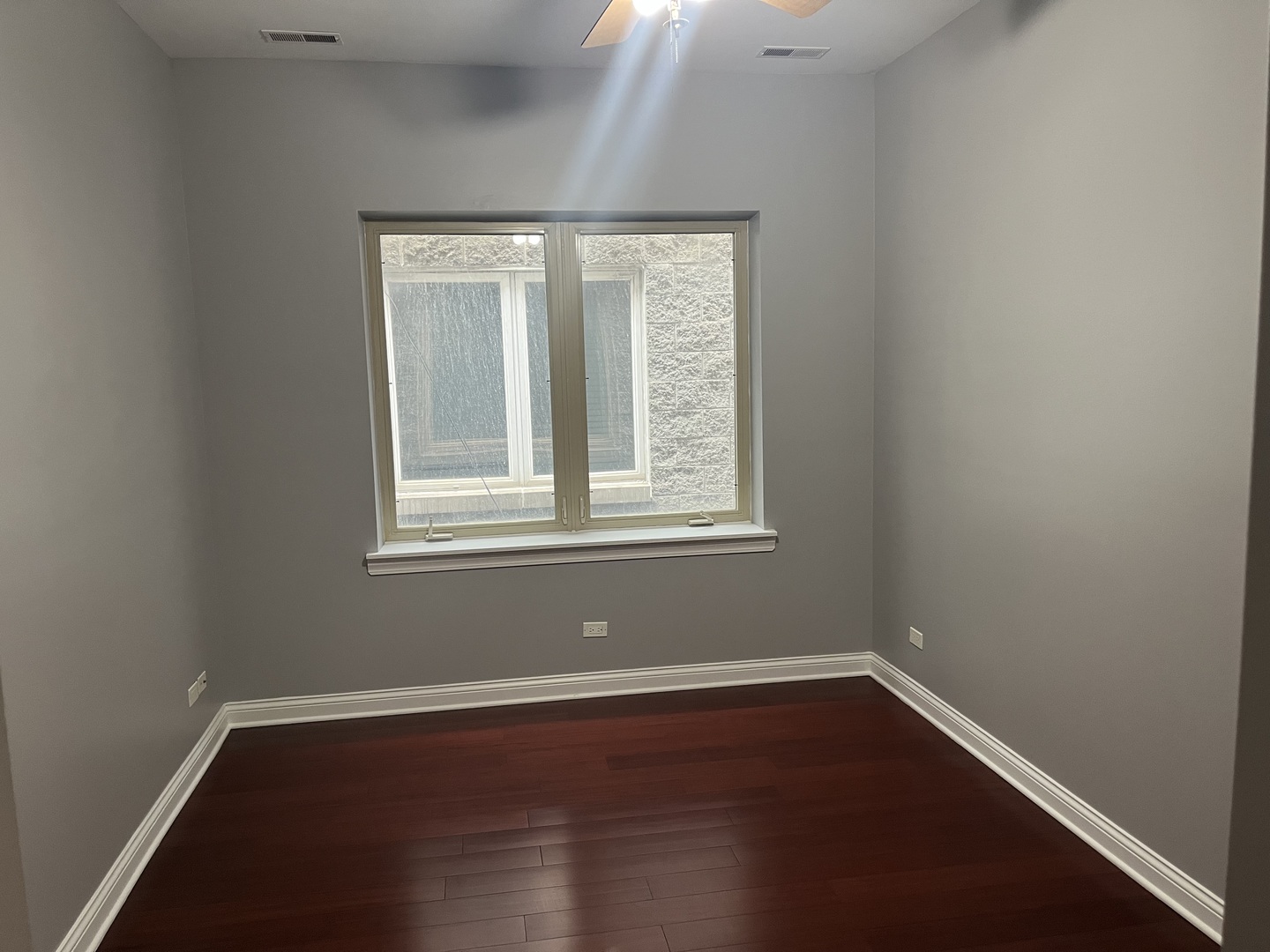 2853 N Pulaski Road 2s Property Photo 12