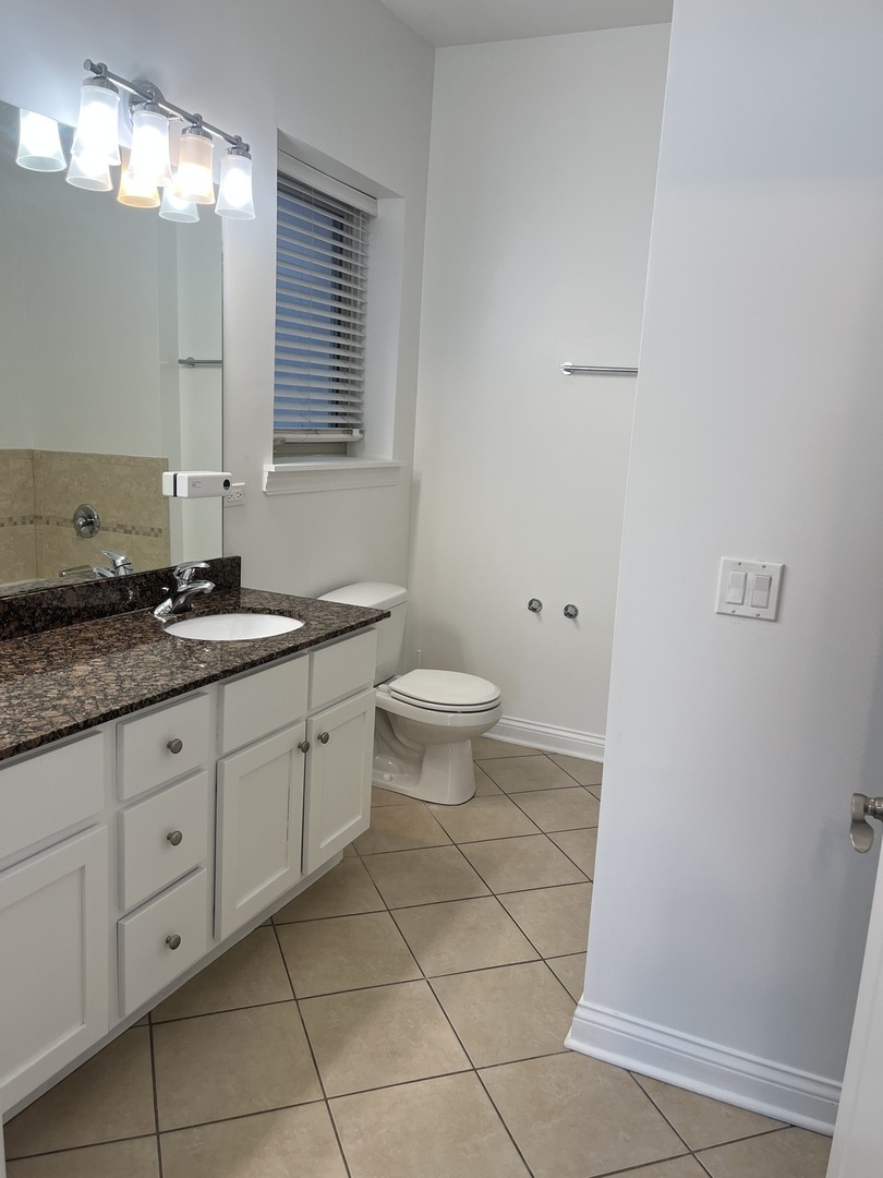 2853 N Pulaski Road 2s Property Photo 16