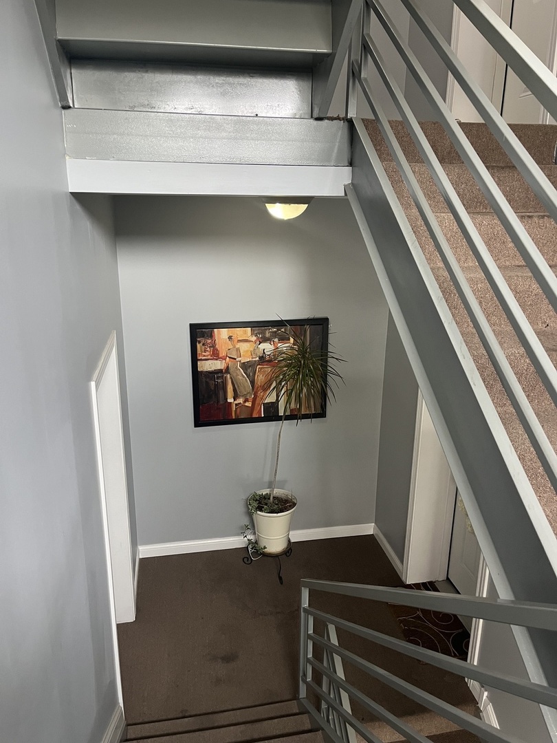 2853 N Pulaski Road 2s Property Photo 21