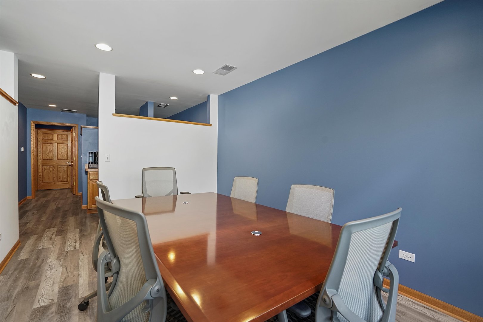 755 Mcardle Drive C Property Photo 6