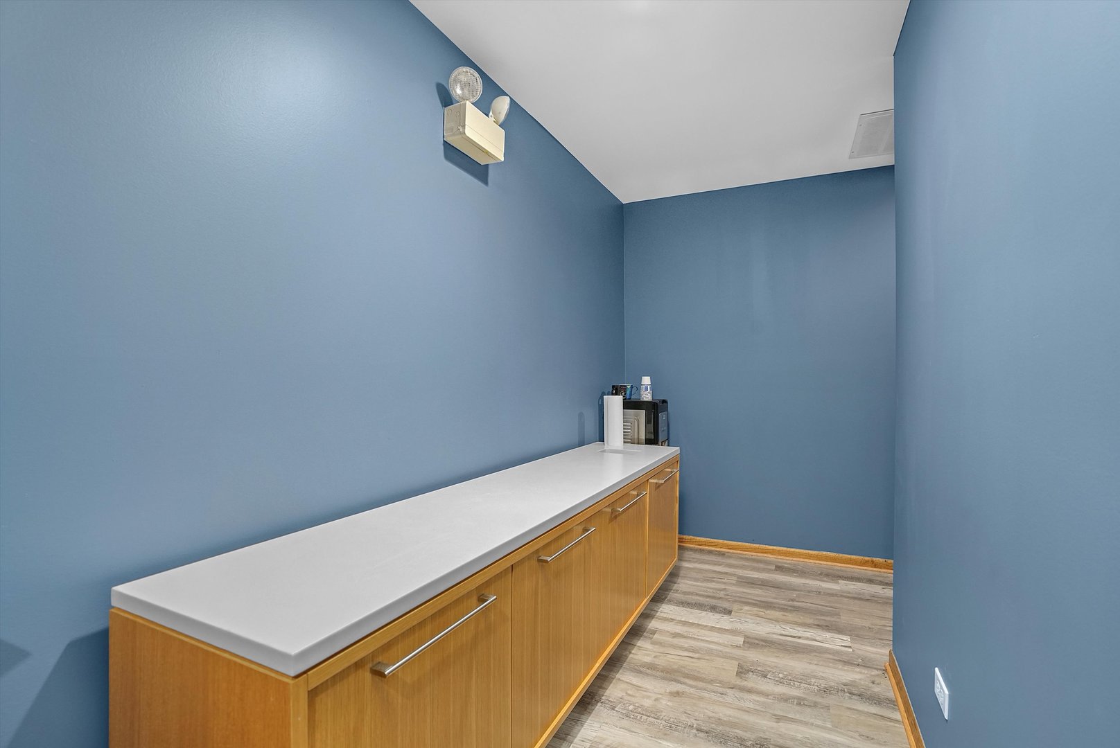 755 Mcardle Drive C Property Photo 10