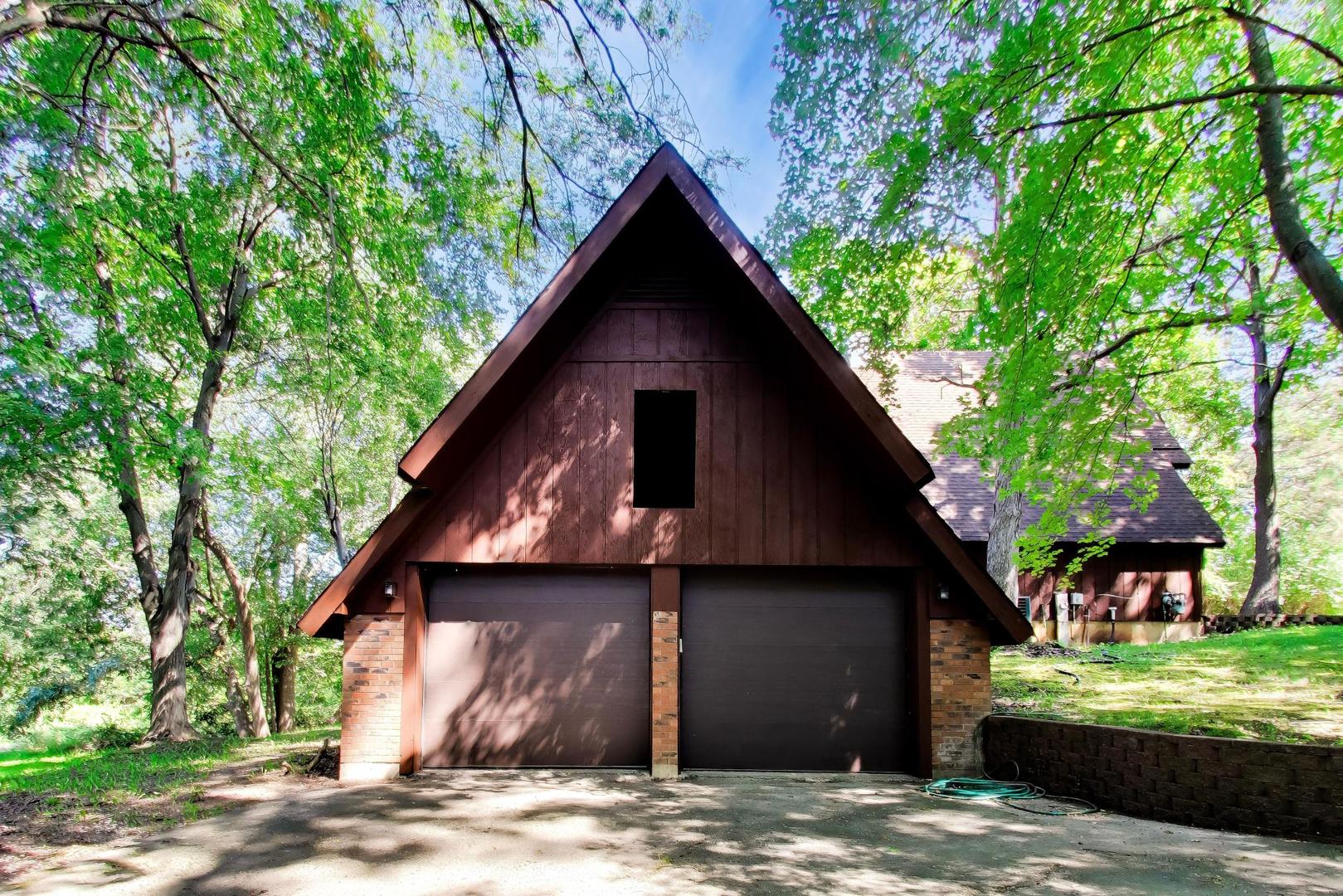 12737490 Property Photo 6
