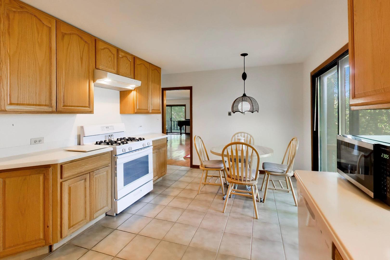 12737490 Property Photo 16