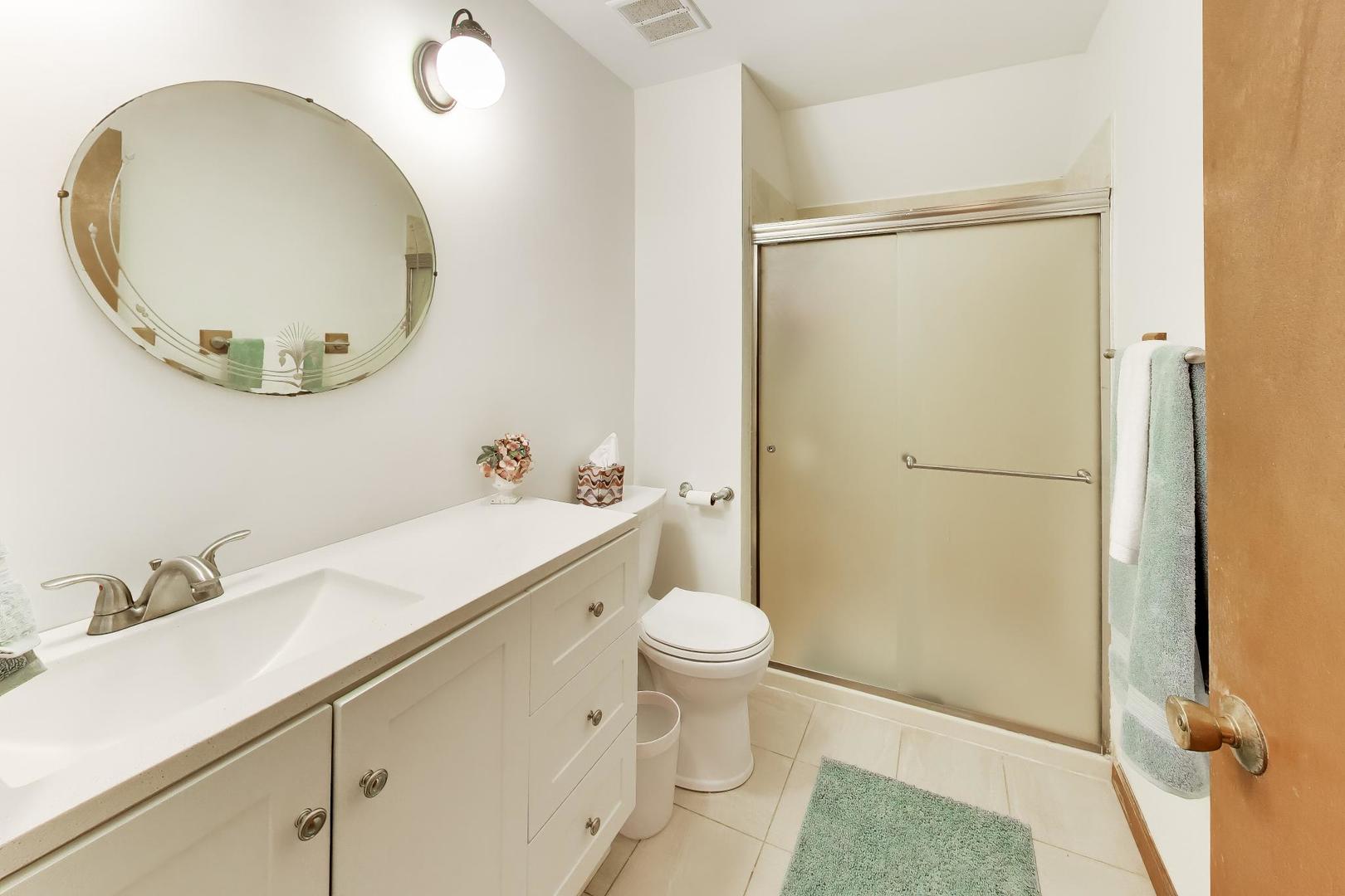 12737490 Property Photo 24