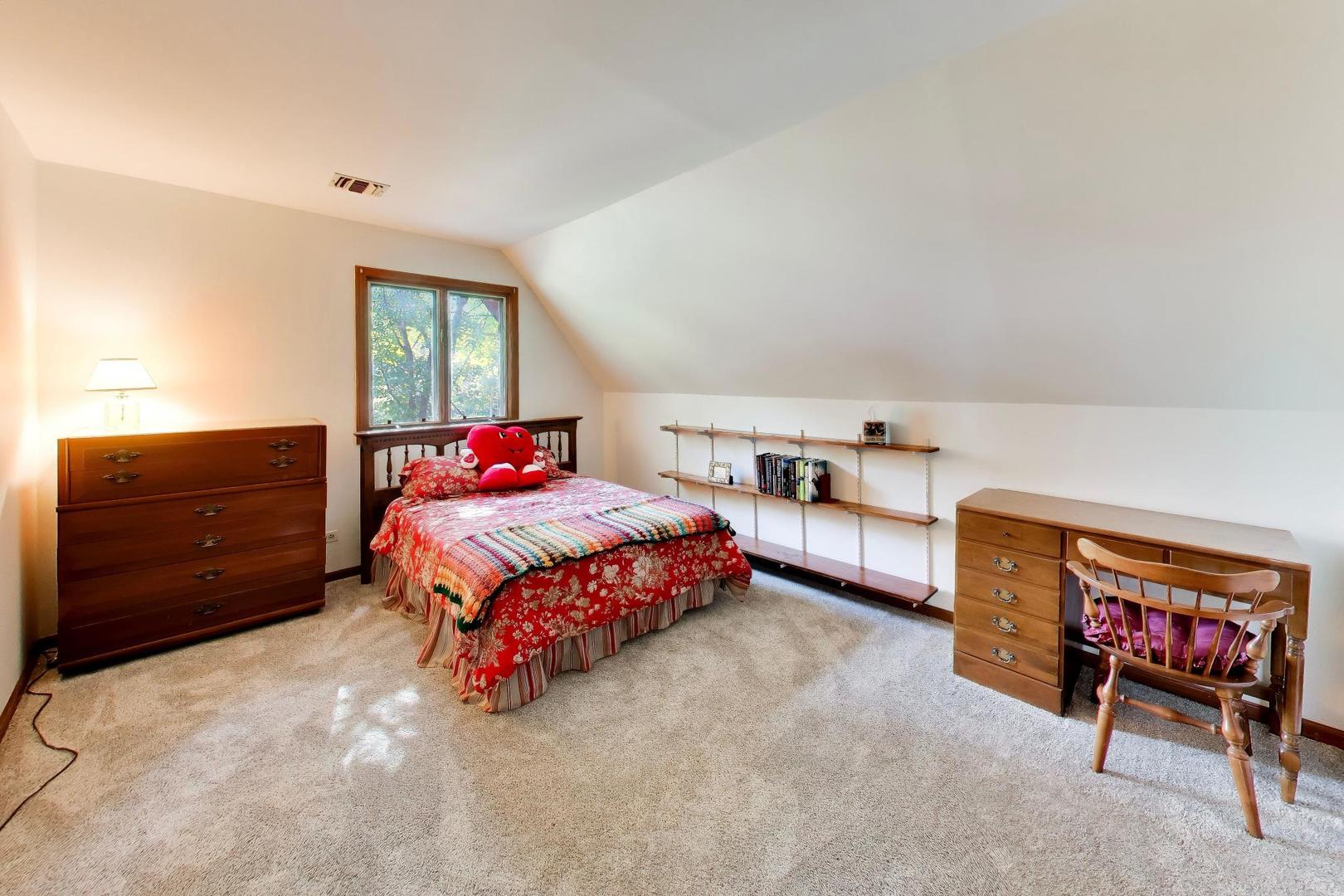 12737490 Property Photo 30