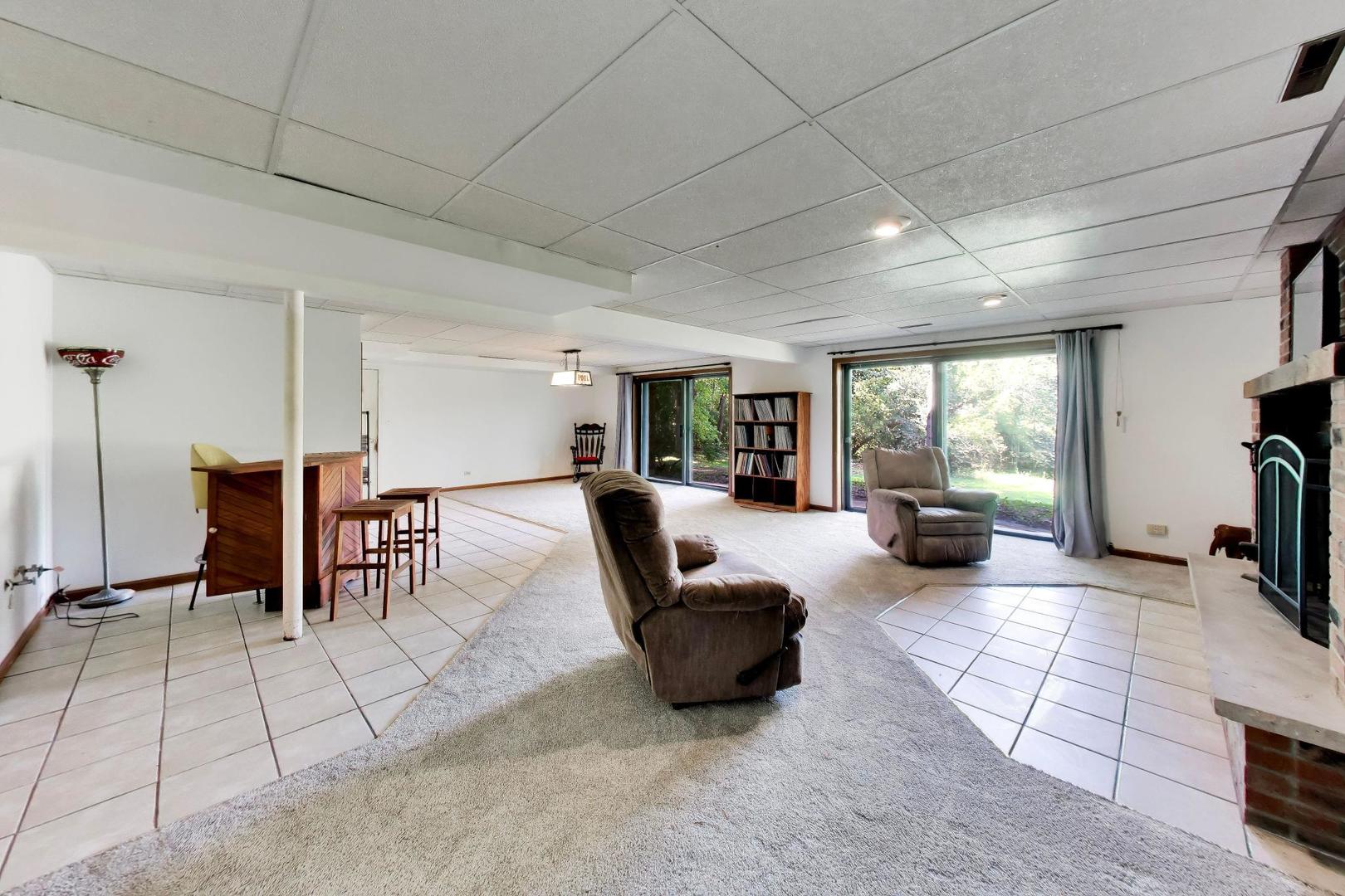 12737490 Property Photo 33