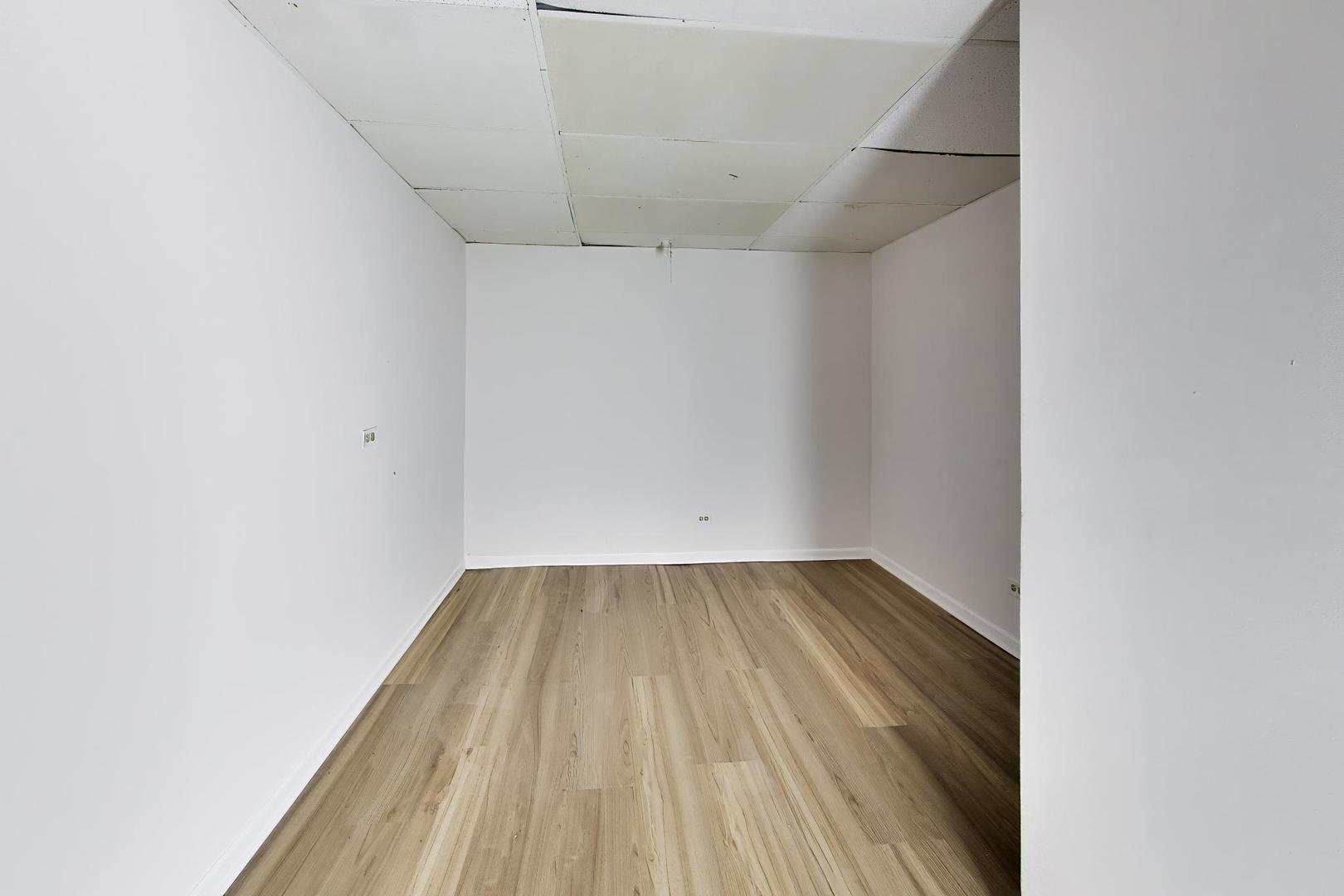 12737490 Property Photo 38