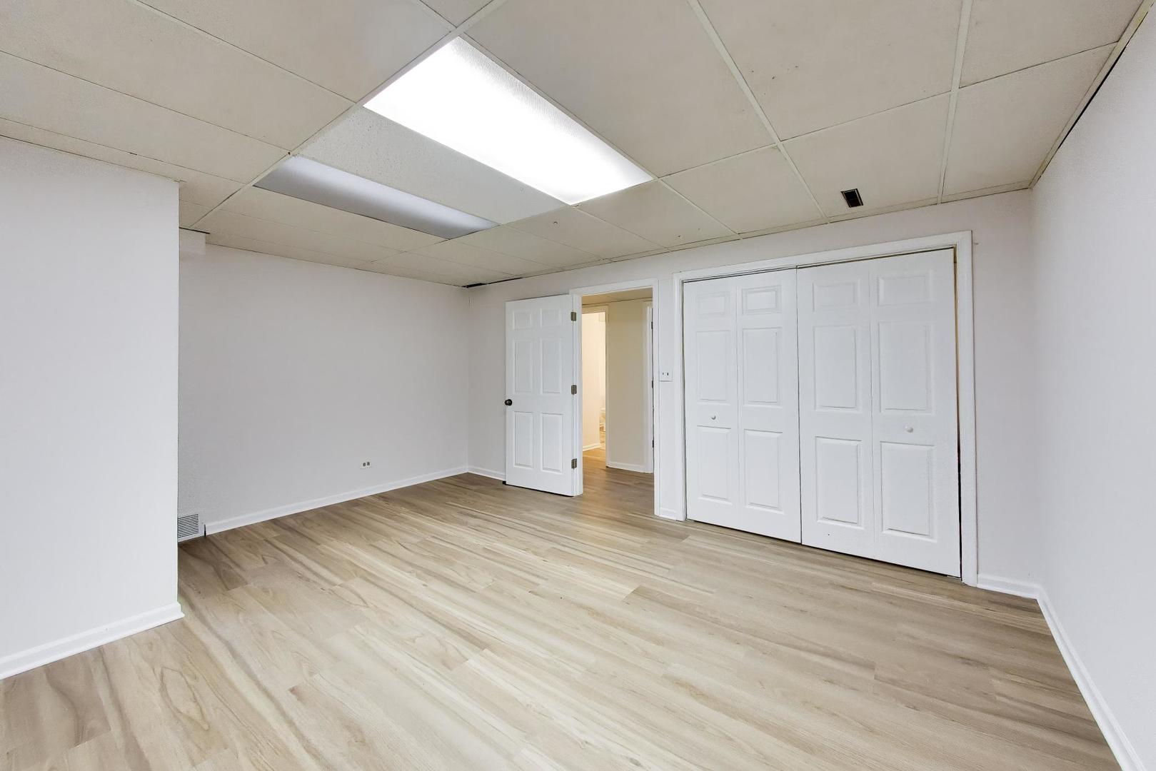 12737490 Property Photo 40