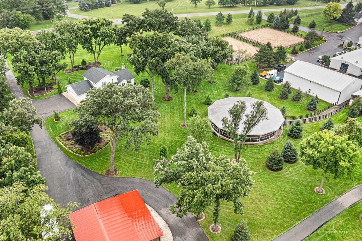 2s976 Deerpath Road Property Photo 45