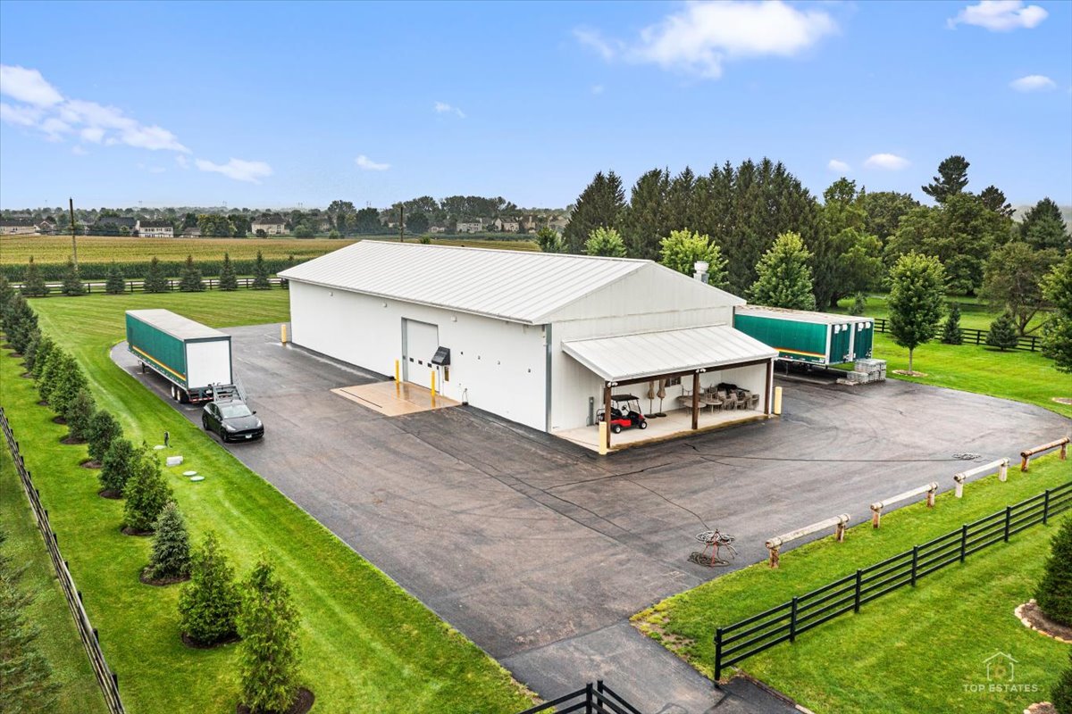 2s976 Deerpath Road Property Photo 47