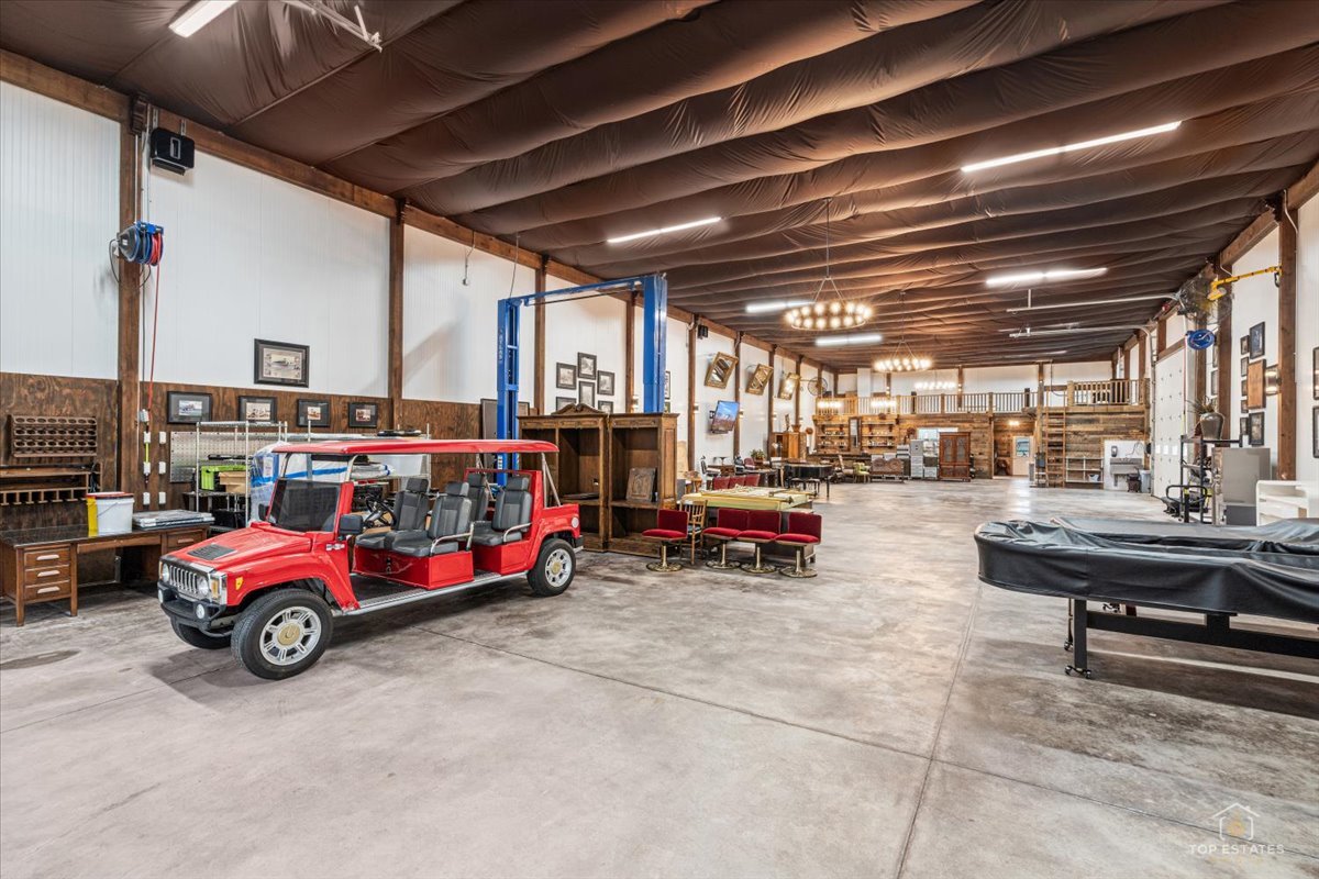 2s976 Deerpath Road Property Photo 48