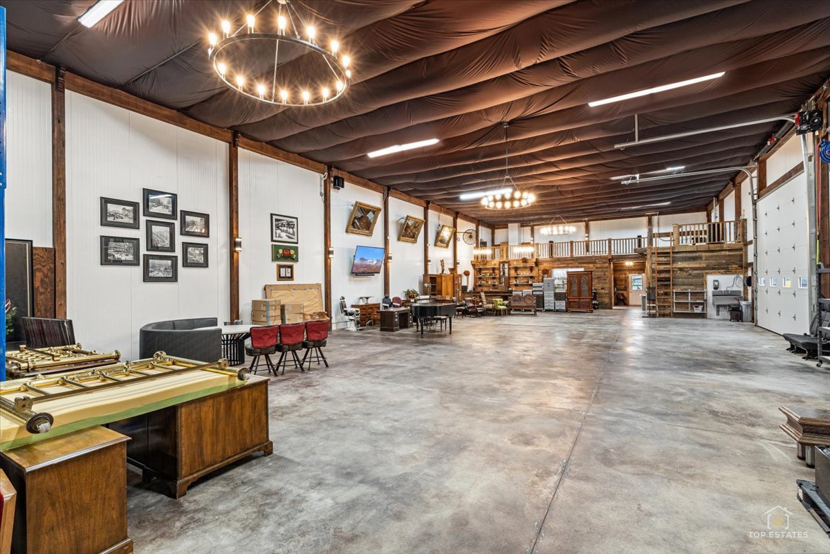 2s976 Deerpath Road Property Photo 49