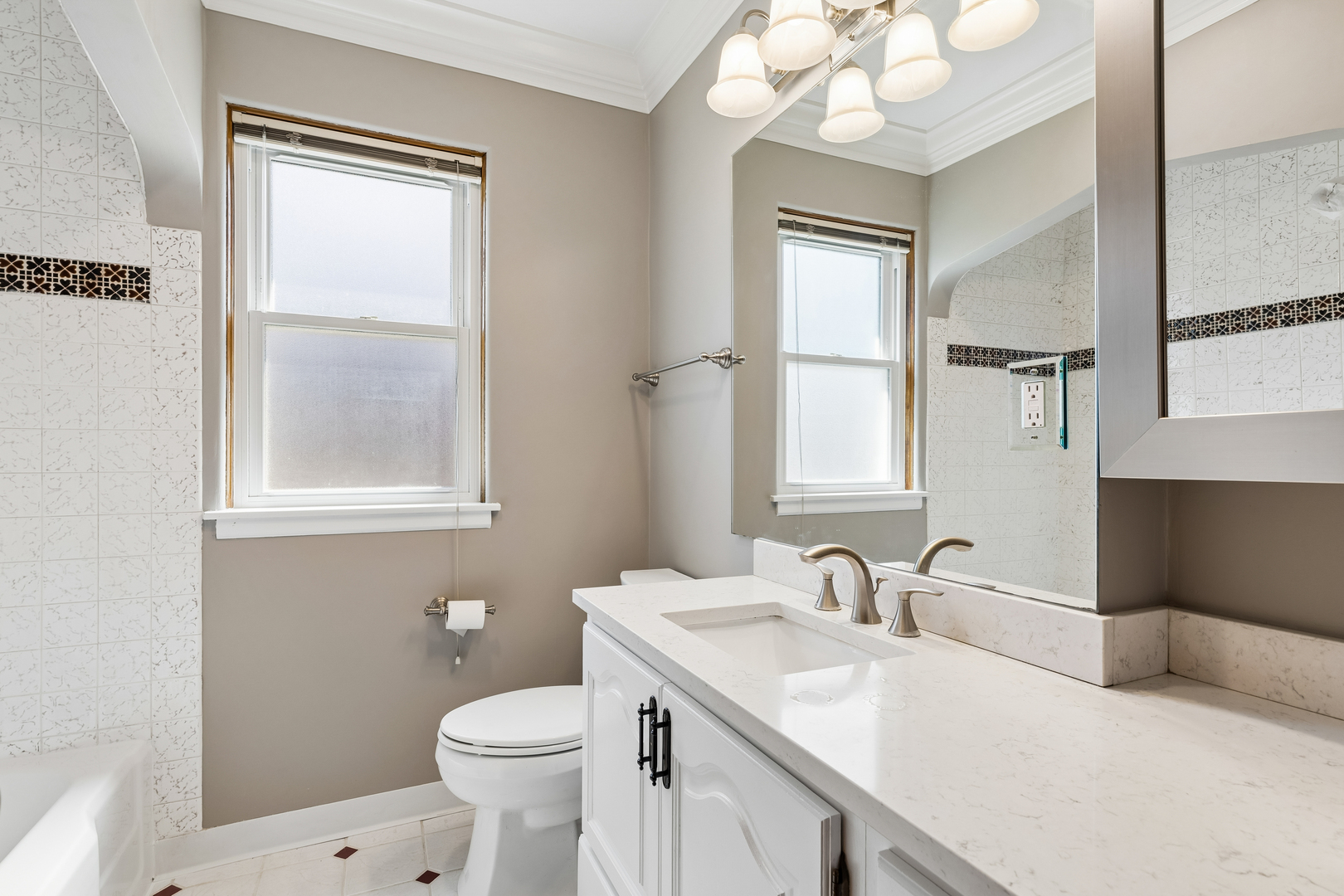 42 Washington Street Property Photo 13