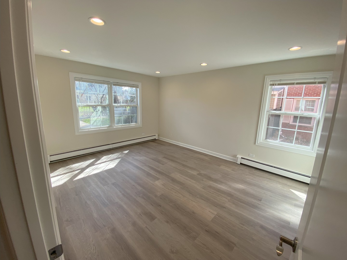 785 Pershing Avenue 3-b Property Photo 5
