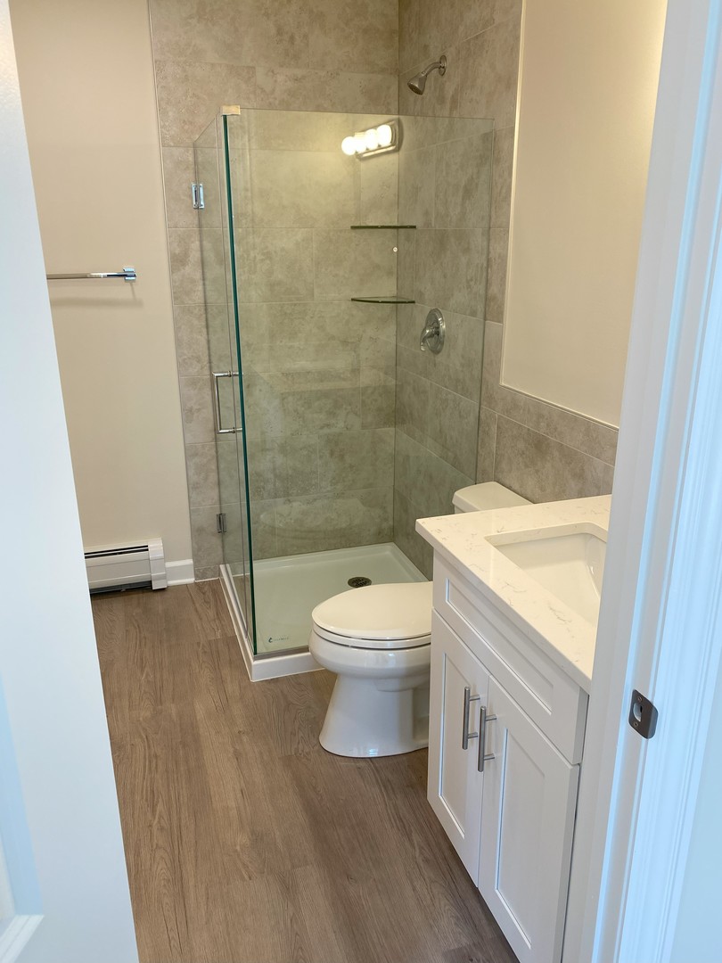 785 Pershing Avenue 3-b Property Photo 6