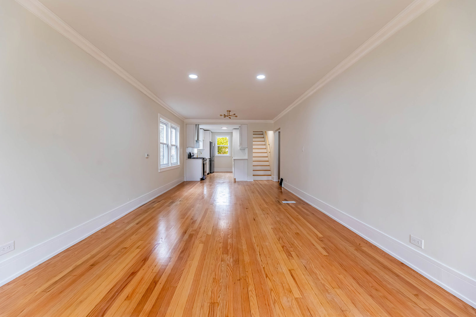 9606 S Morgan Street Property Photo 3