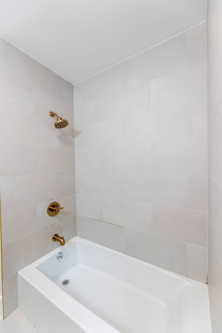 9606 S Morgan Street Property Photo 16