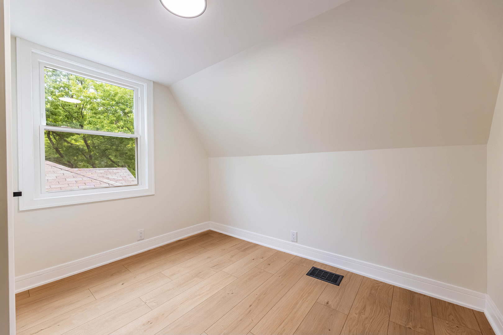 9606 S Morgan Street Property Photo 27