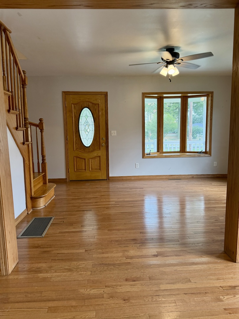 703 Chapel Street Property Photo 2