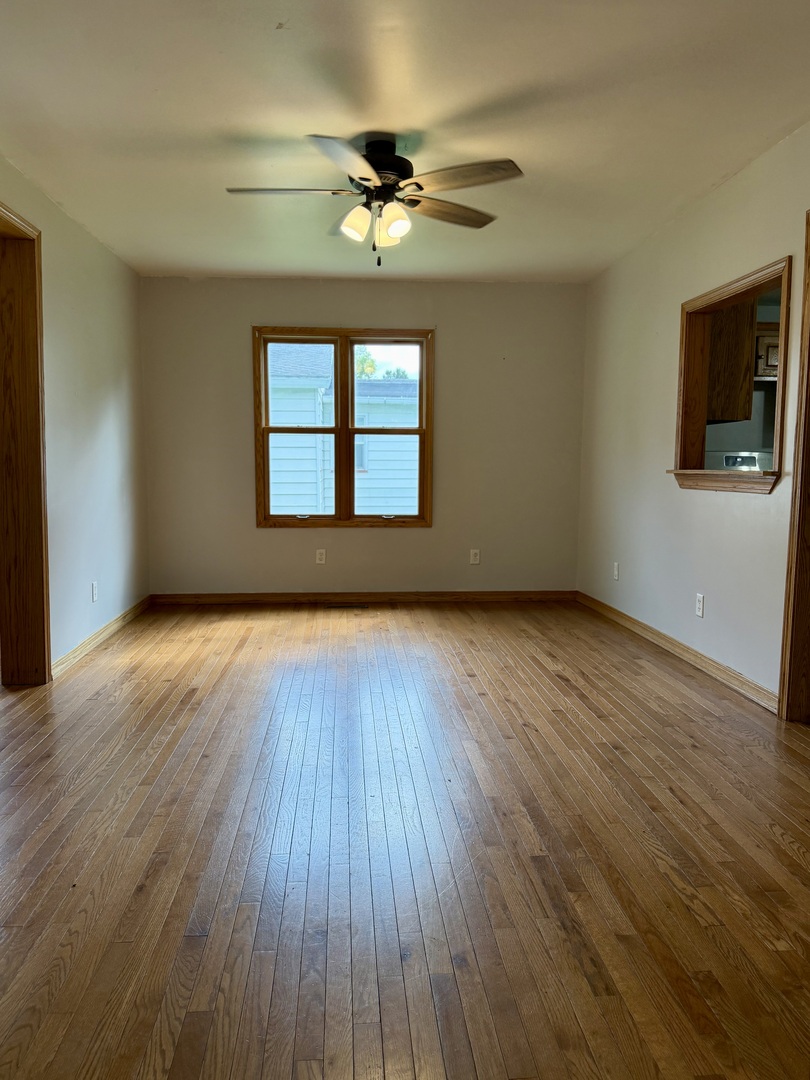 703 Chapel Street Property Photo 6