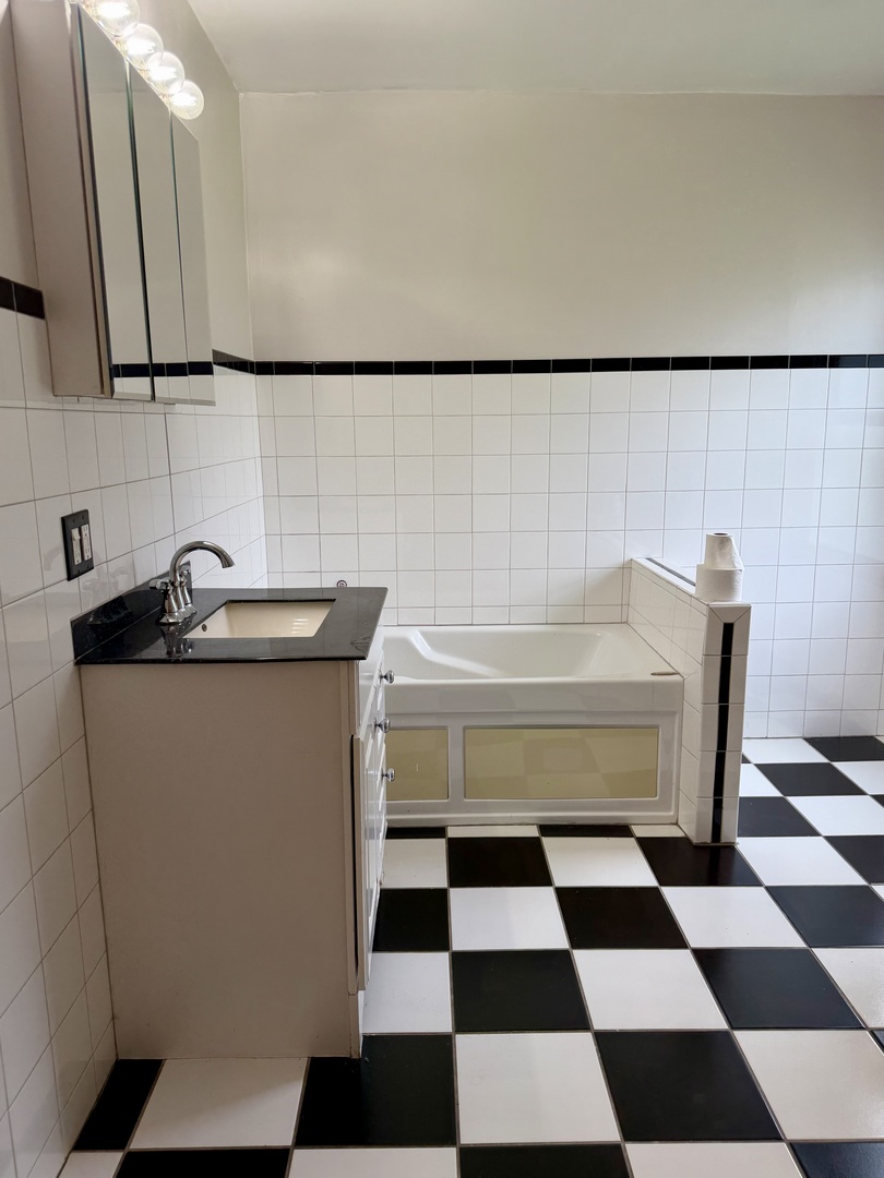 703 Chapel Street Property Photo 11