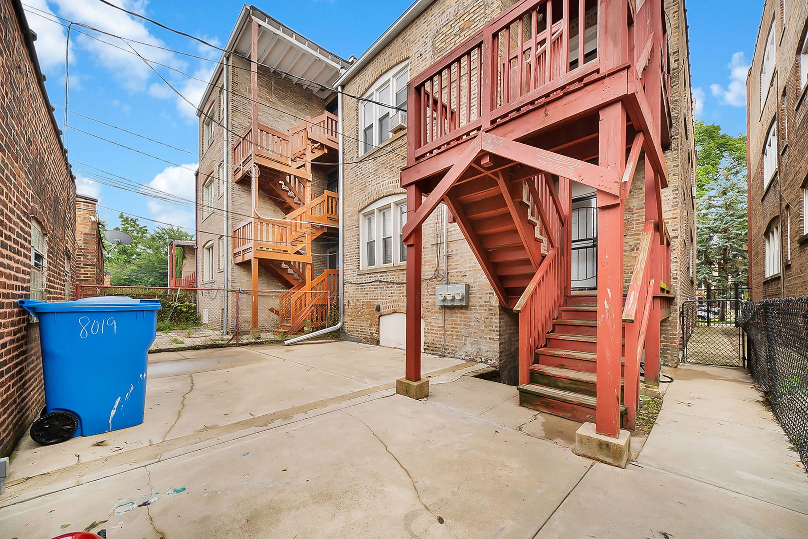 8019 S Eberhart Avenue Property Photo 13