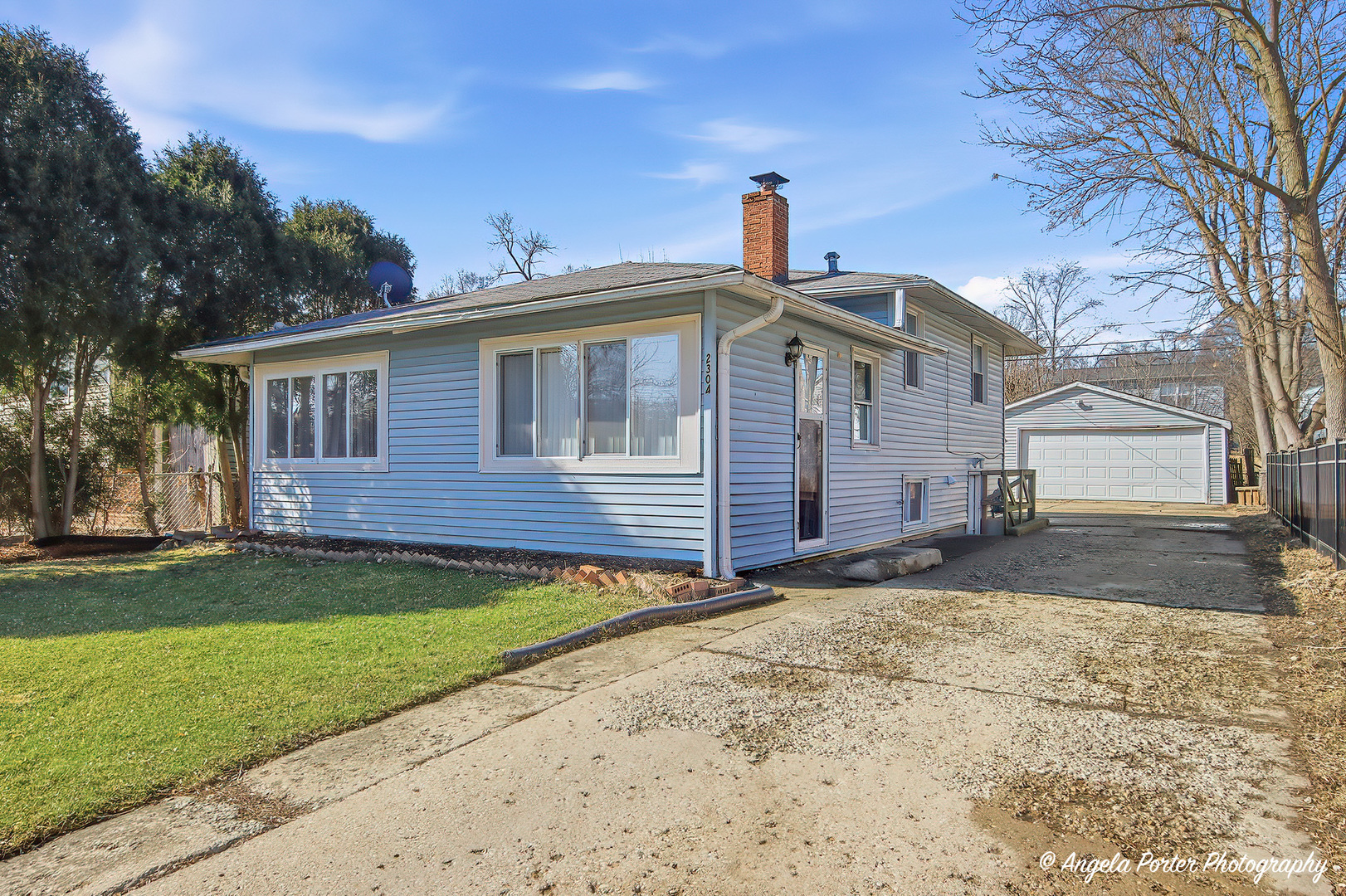 2304 Dickey Avenue Property Photo 2
