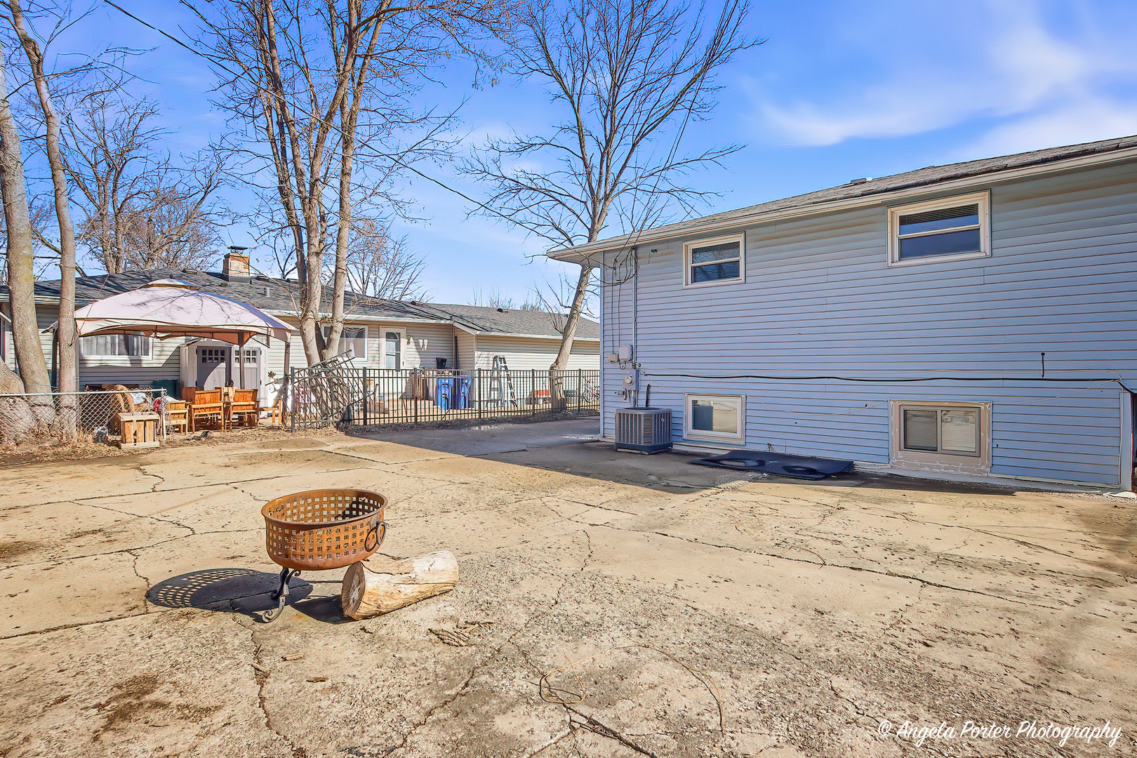 2304 Dickey Avenue Property Photo 5