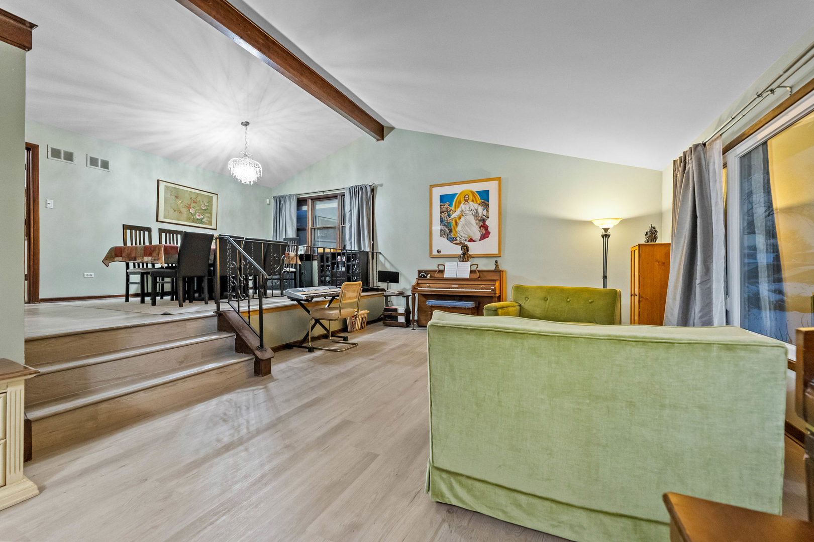8058 Circle Drive Property Photo 4