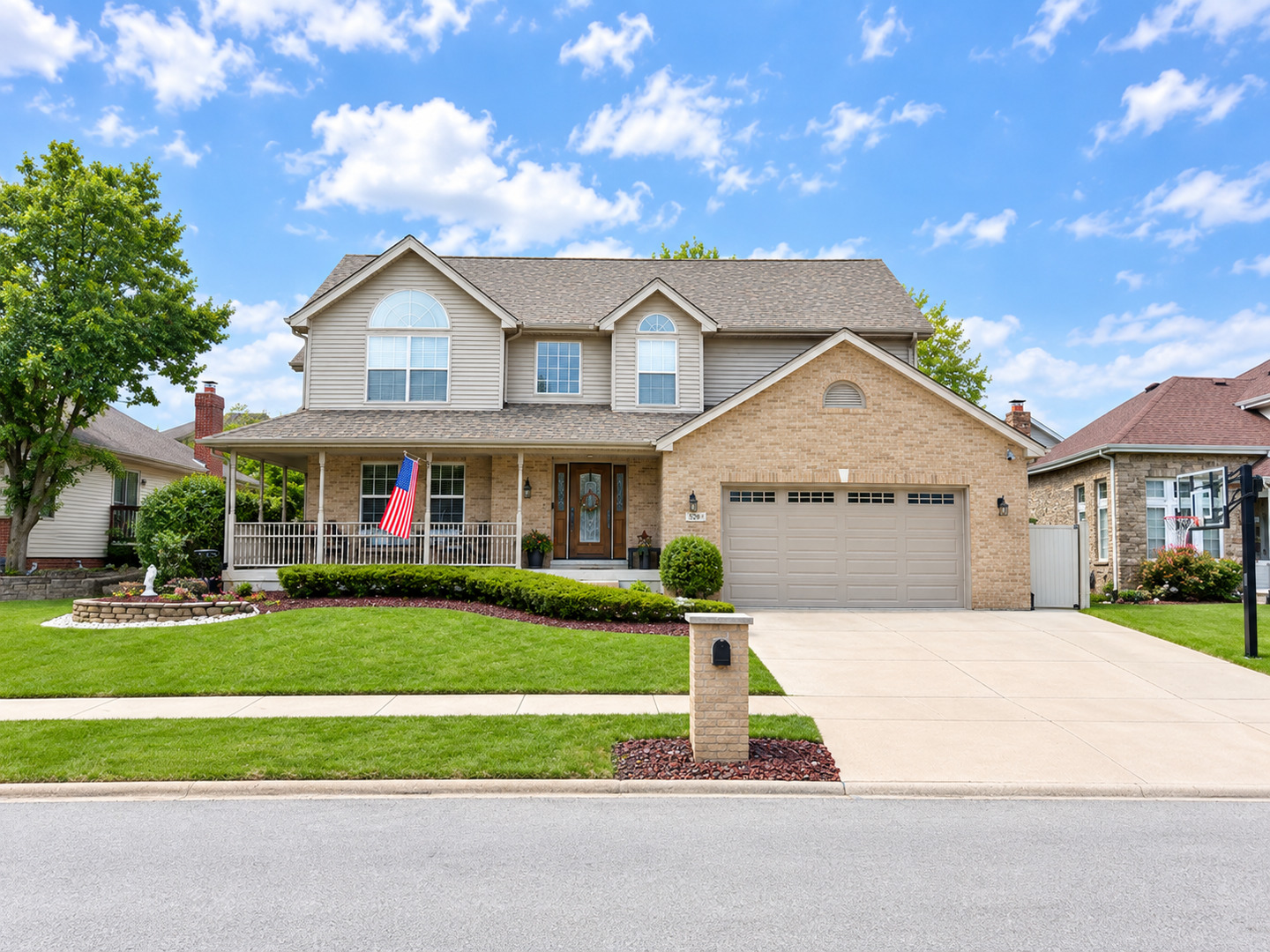 16611 Karen Springs Drive Property Photo 2