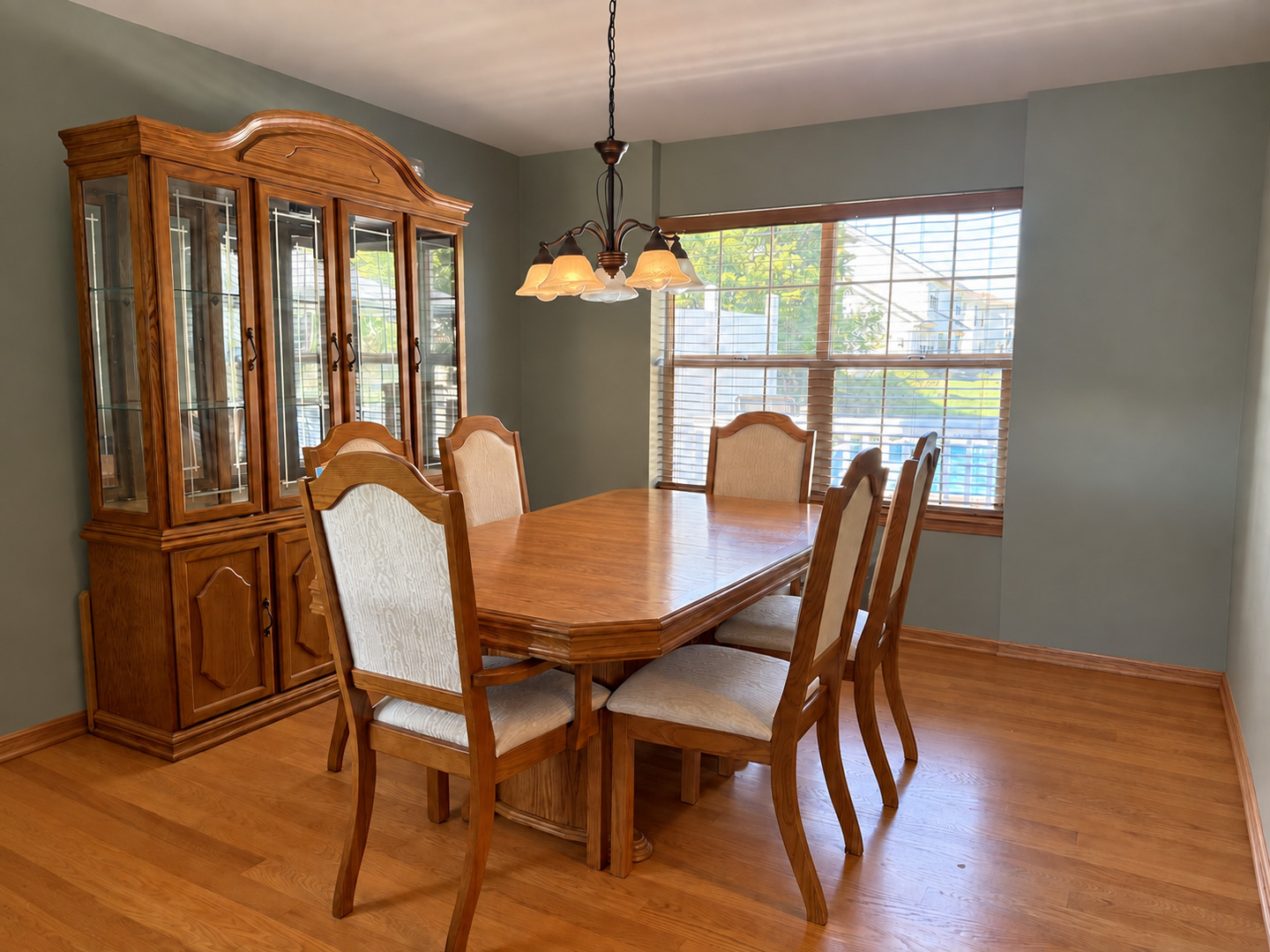 16611 Karen Springs Drive Property Photo 9