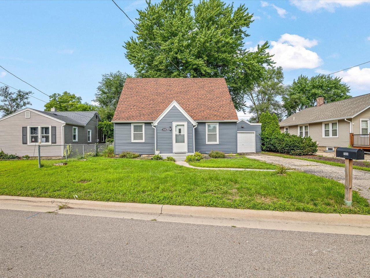 7608 Grenville Street Property Photo 3