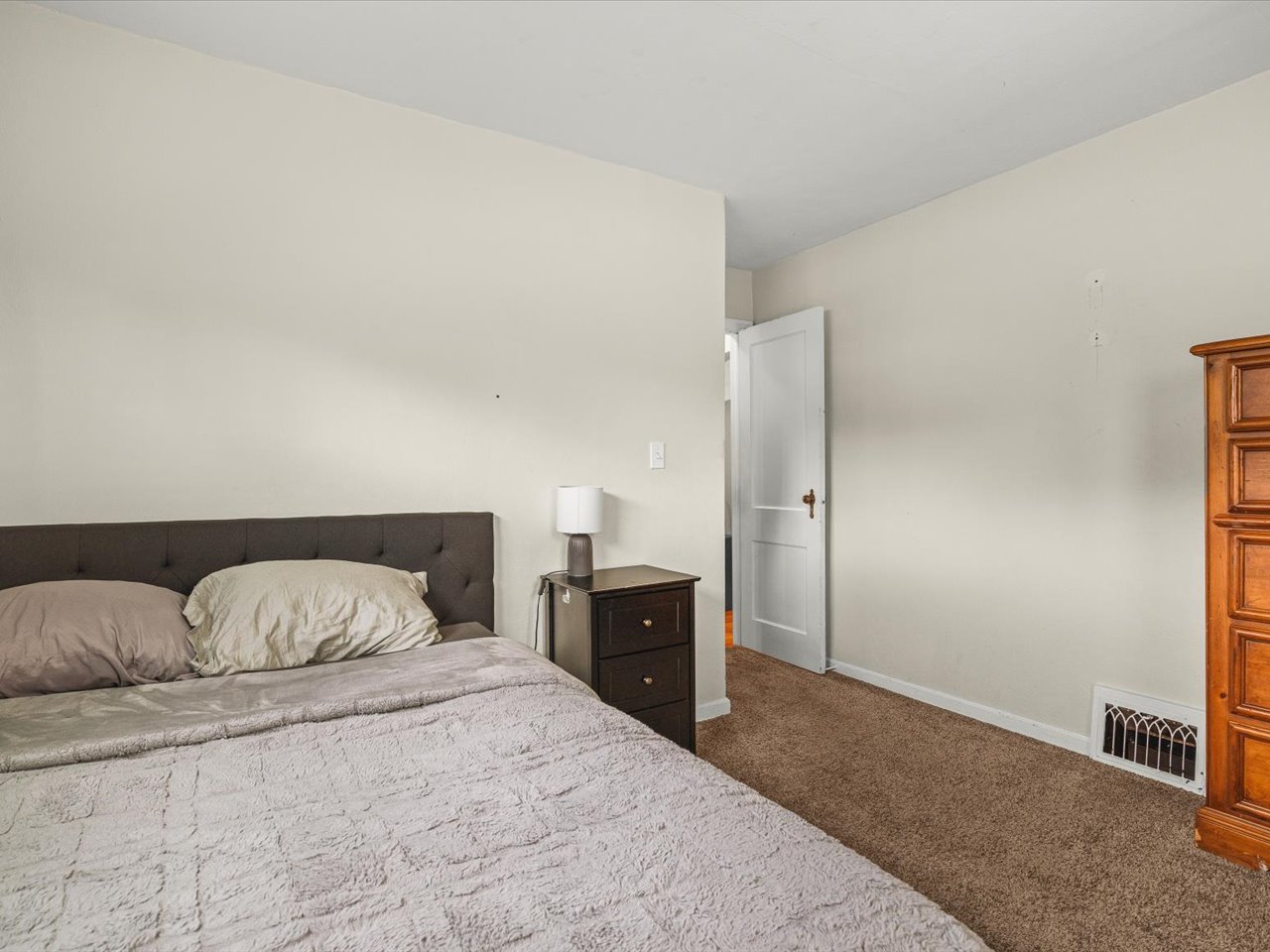 7608 Grenville Street Property Photo 17
